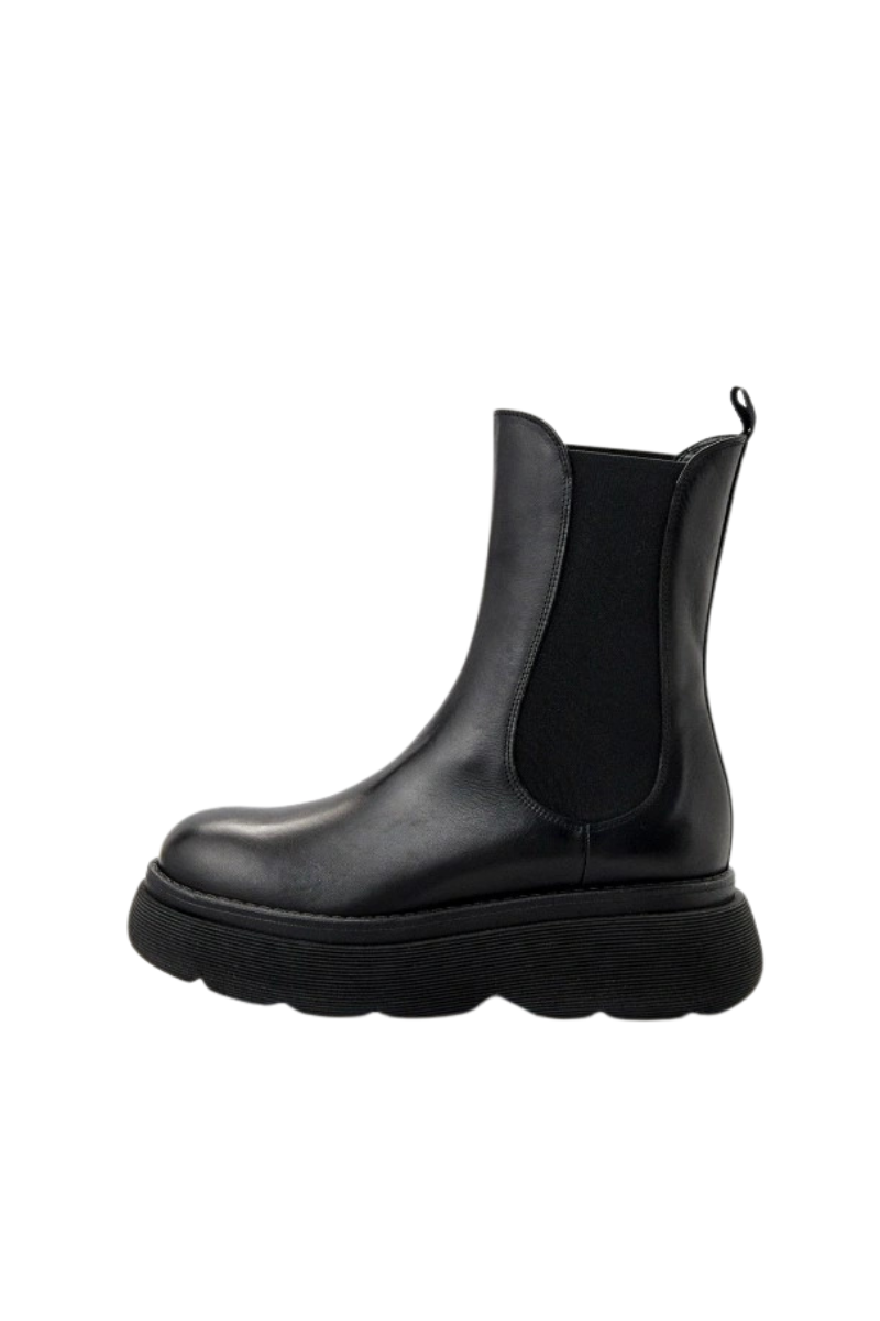 Weekend Leather Platform Ankle Boots