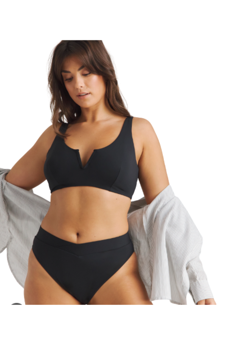 Bandier Deep V-Neck Bra Black LOK00259