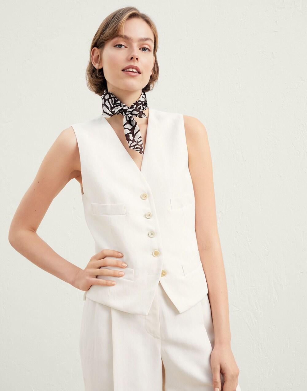 BRUNELLO CUCINELLI WOMEN'S CREAM TAILORED BUTTONED VEST