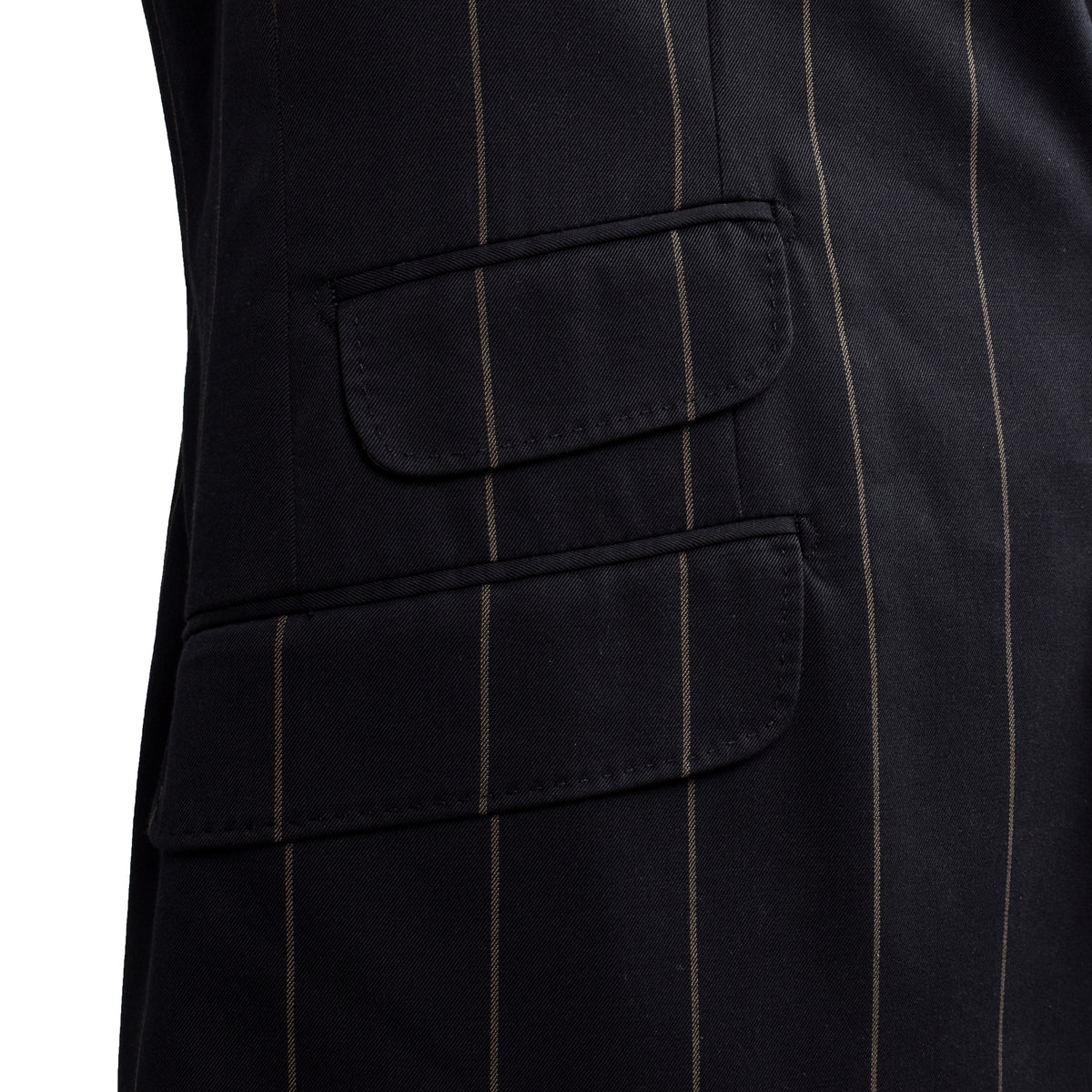 BRUNELLO CUCINELLI MEN'S BLACK WOOL STRIPED SUIT