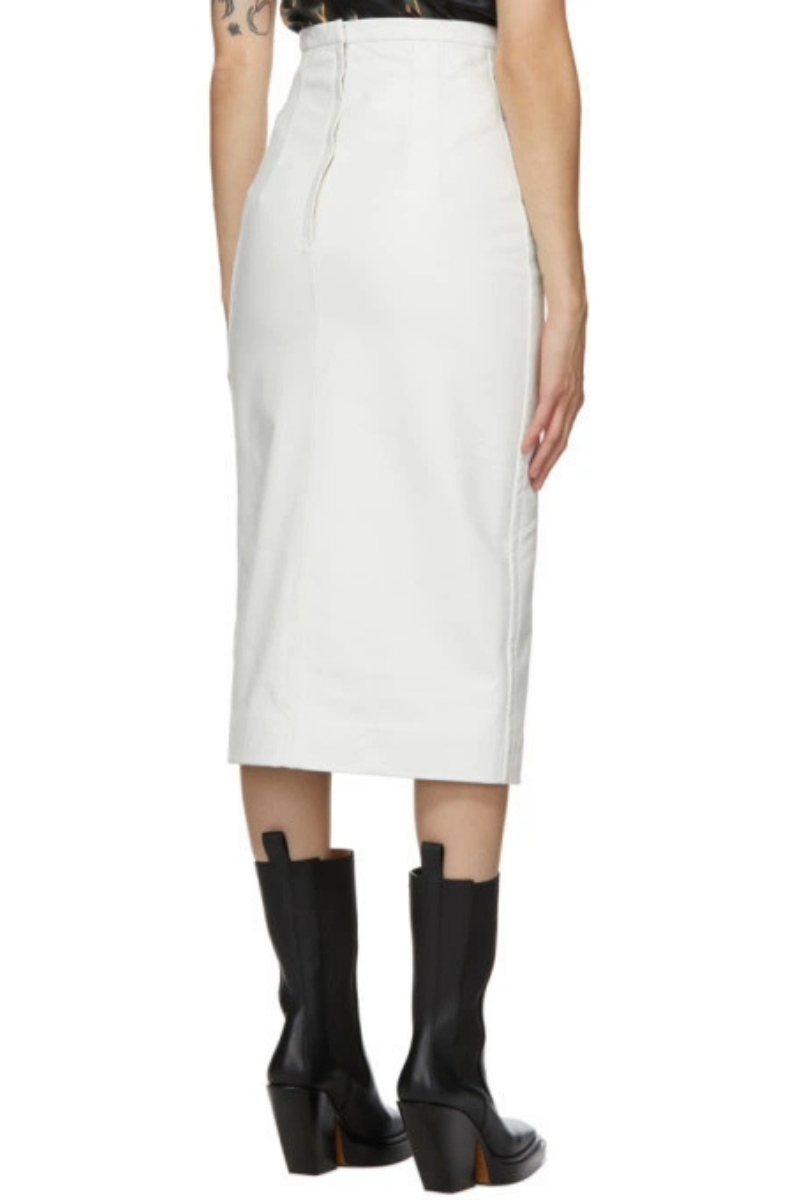 Back view of Meryll Rogge White Leather Vintage Slit Skirt showcasing its high-rise waist and concealed zip closure.