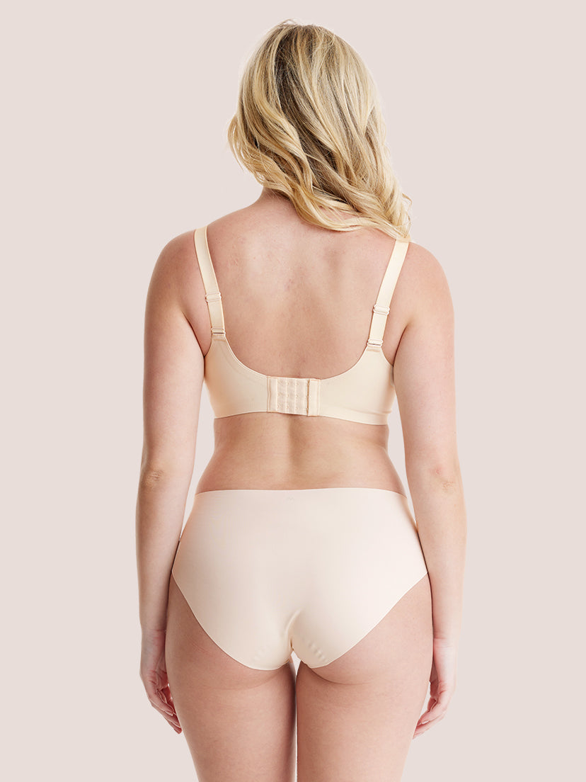 Sculpted Classic Seamless Everyday Bra with Zero Gravity Design