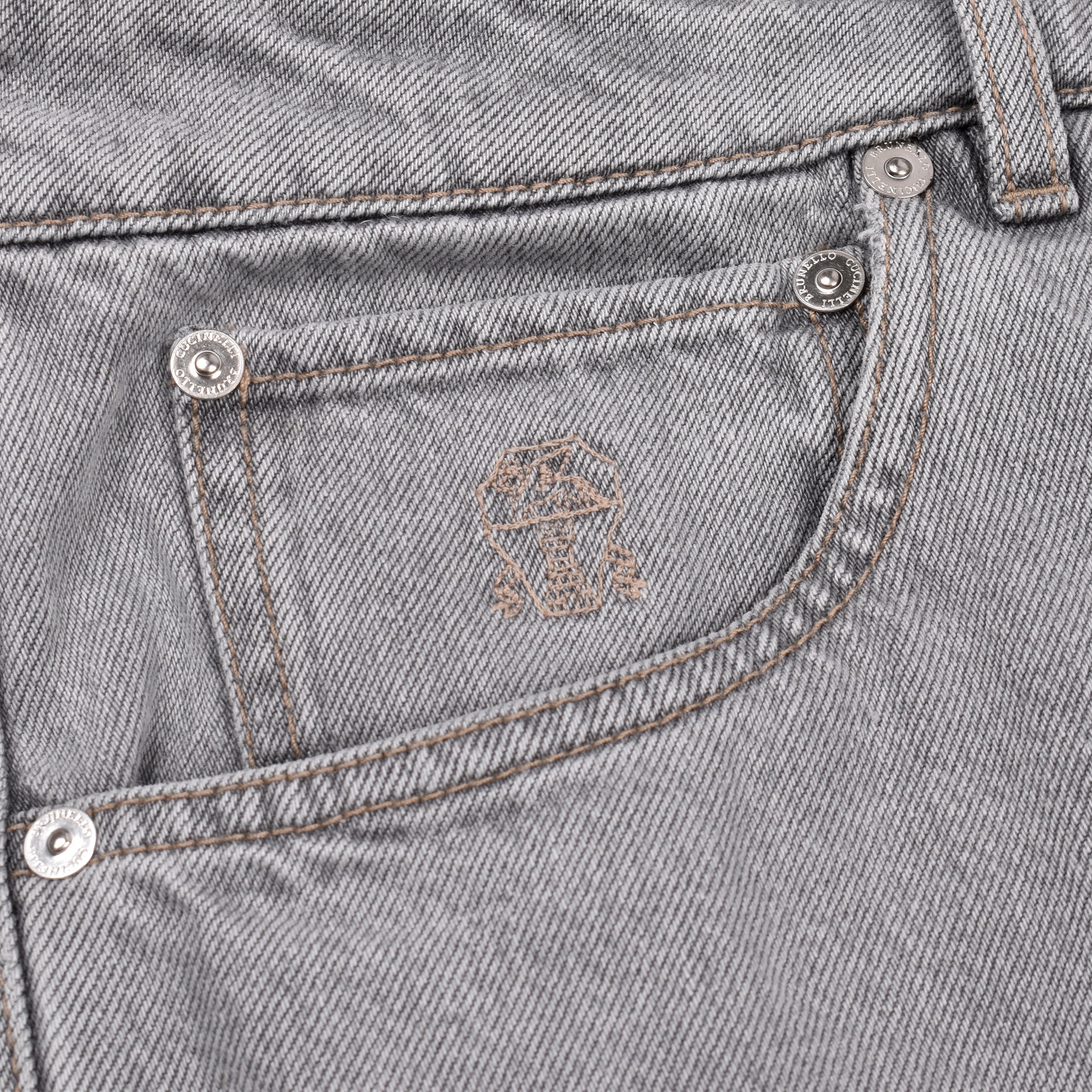 BRUNELLO CUCINELLI MEN'S LIGHT GREY DENIM TROUSERS
