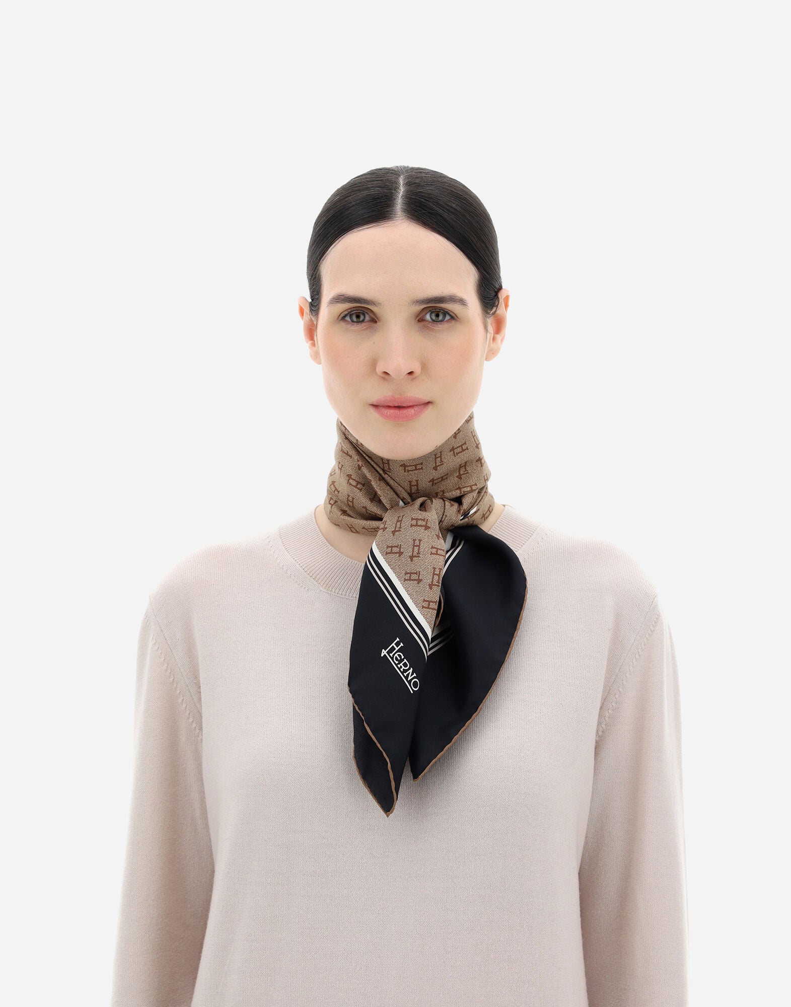 HERNO WOMEN'S SCARF FOULARD90-15011-2193 NWT