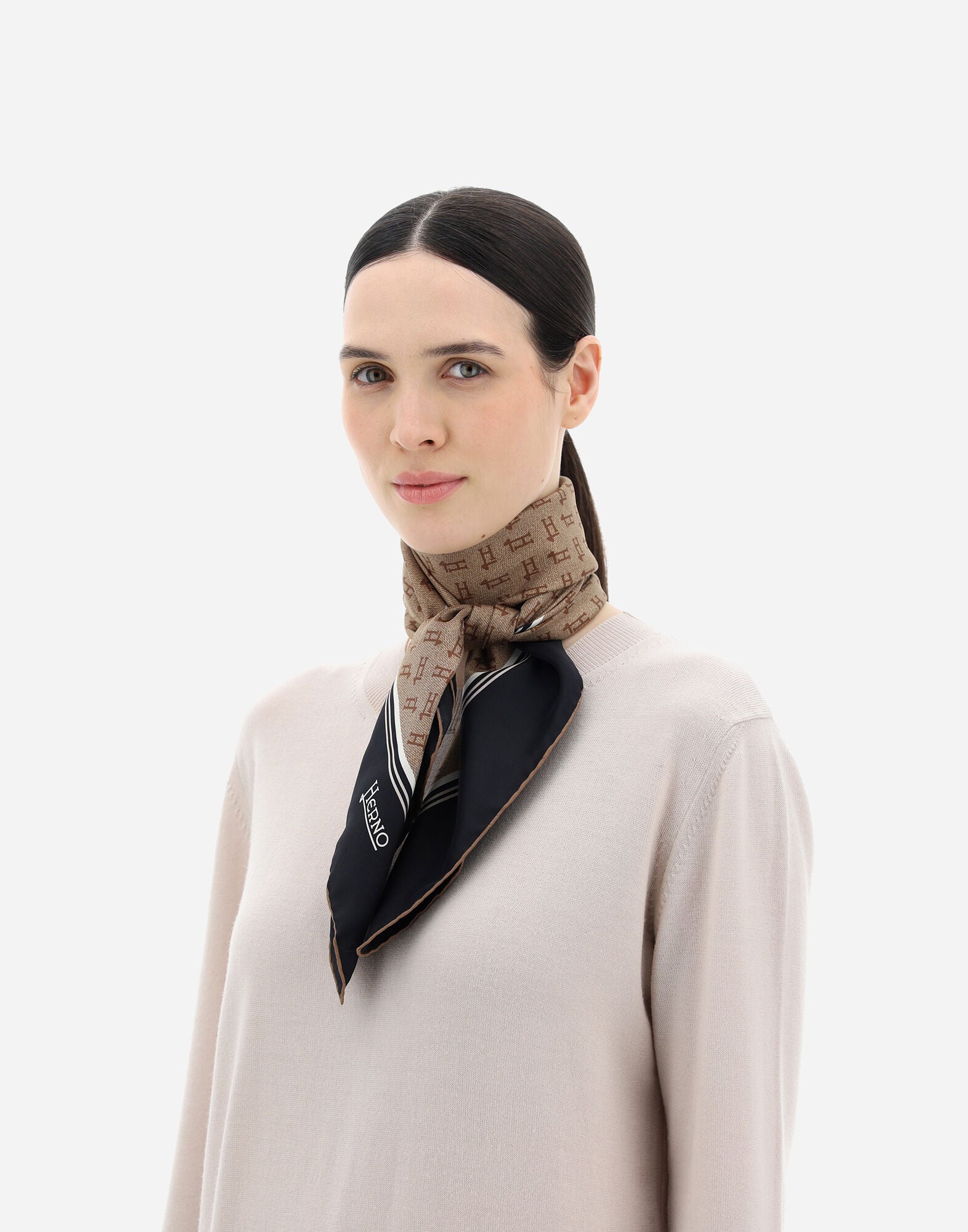 HERNO WOMEN'S SCARF FOULARD90-15011-2193 NWT