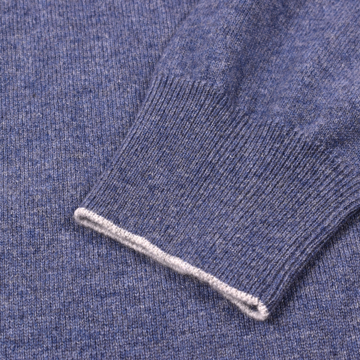 BRUNELLO CUCINELLI MEN'S BLUE CASHMERE TURTLENECK SWEATER