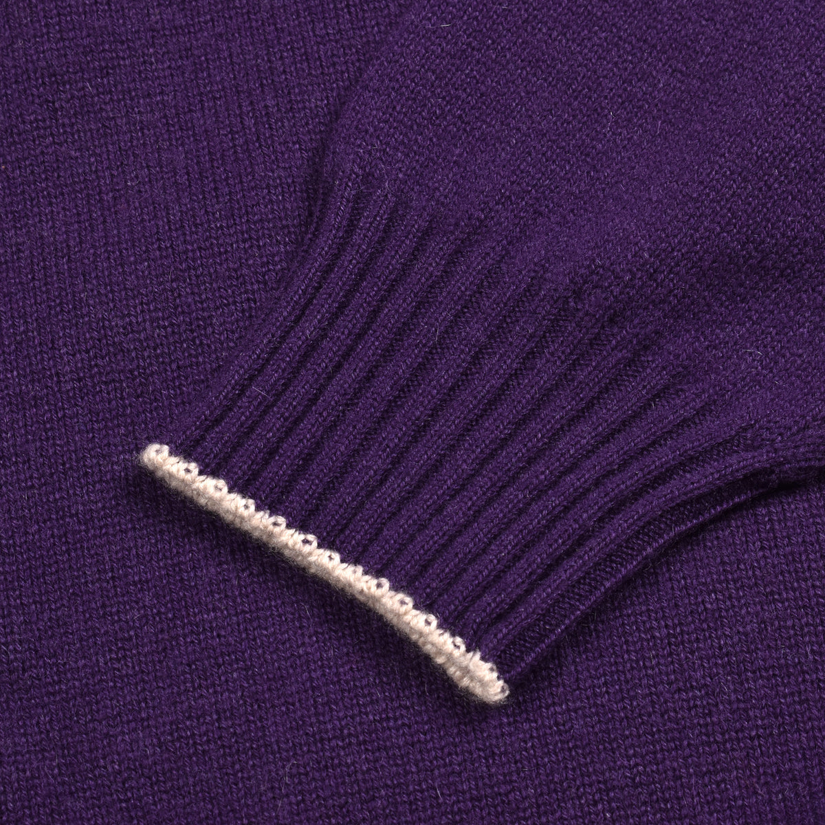 BRUNELLO CUCINELLI MEN'S PURPLE CASHMERE TURTLENECK SWEATER