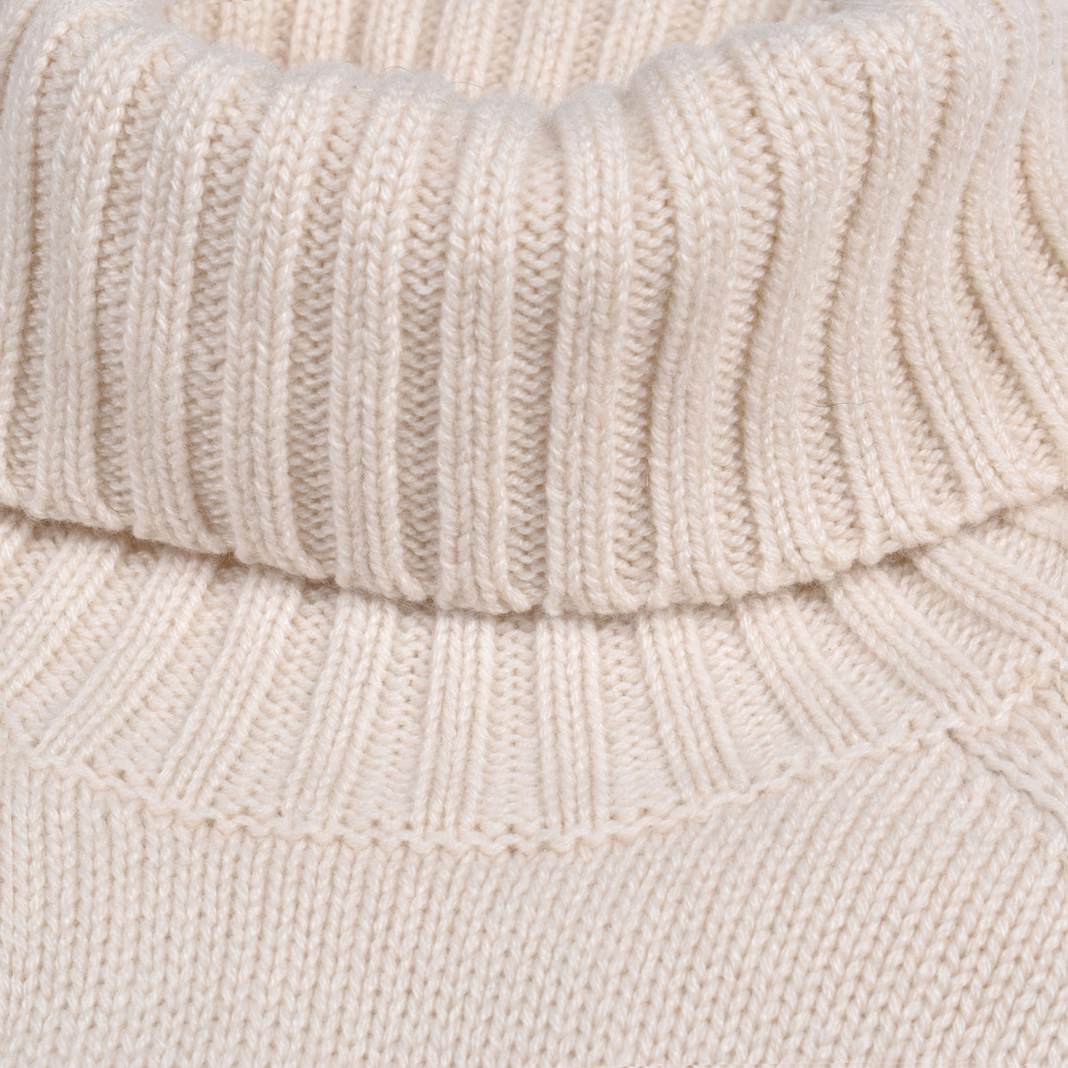 BRUNELLO CUCINELLI MEN'S WHITE BLACK CASHMERE PATTERNED TURTLENECK SWEATER