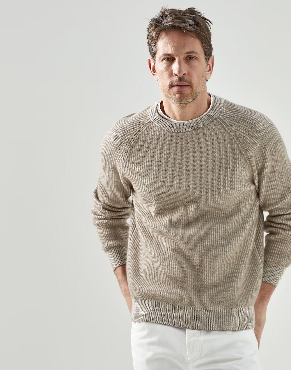 BRUNELLO CUCINELLI MEN'S BEIGE RIBBED KNIT SWEATER