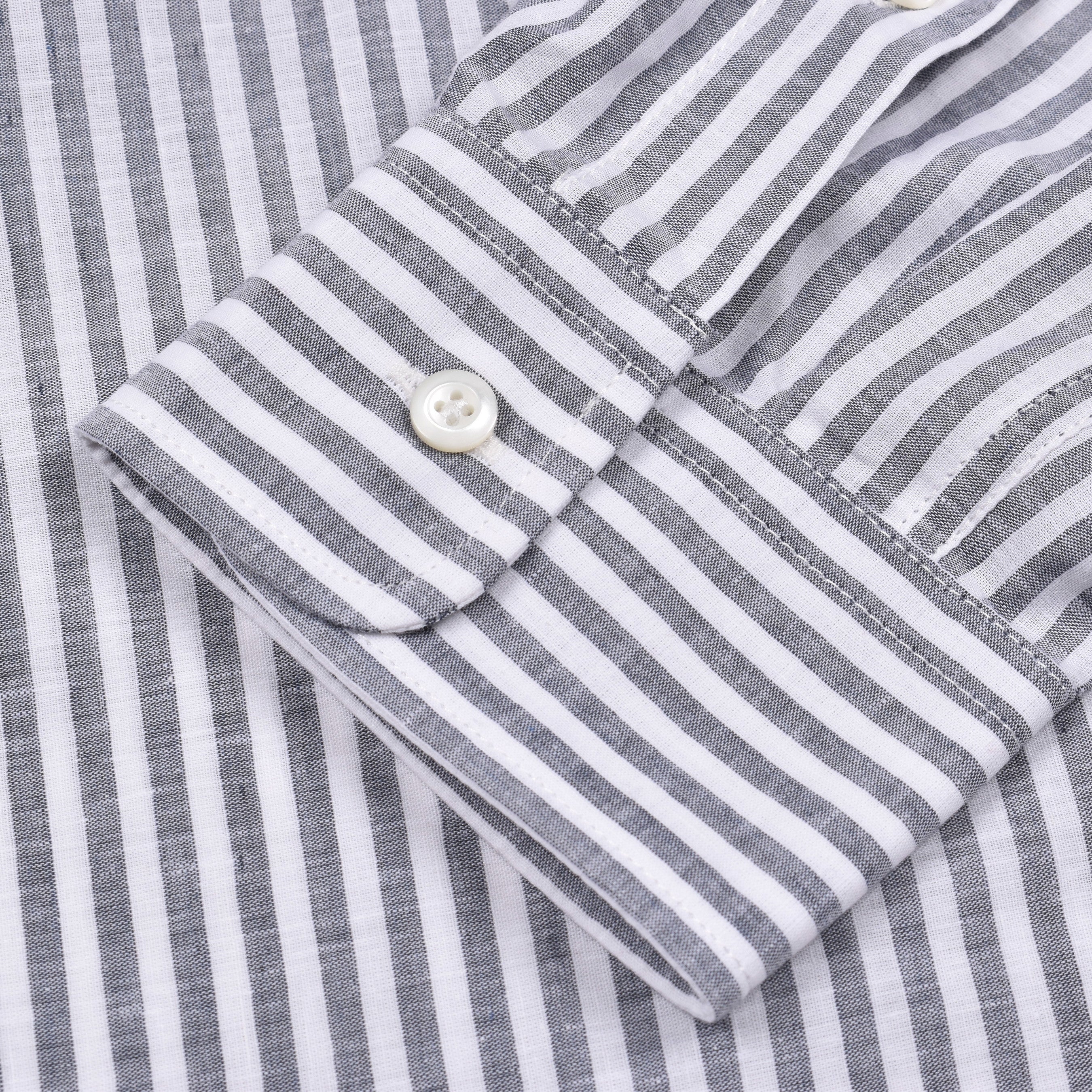 BRUNELLO CUCINELLI MEN'S WHITE BLUE STRIPED LINEN SHIRT