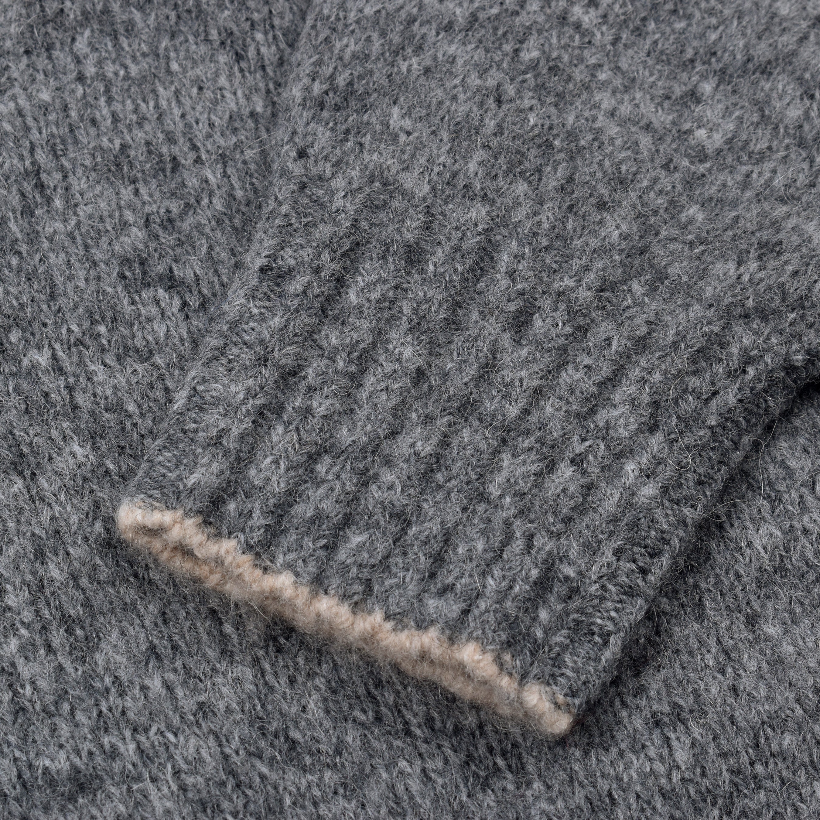 BRUNELLO CUCINELLI MEN'S MEDIUM GRAY WOOL BLEND CREW SWEATER