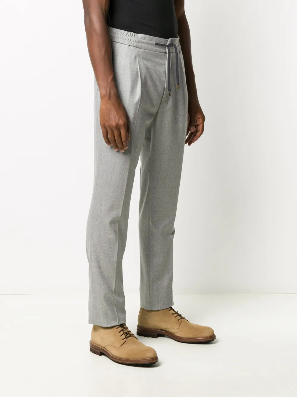 BRUNELLO CUCINELLI MEN'S GRAY PLEATED DRAWSTRING TROUSERS