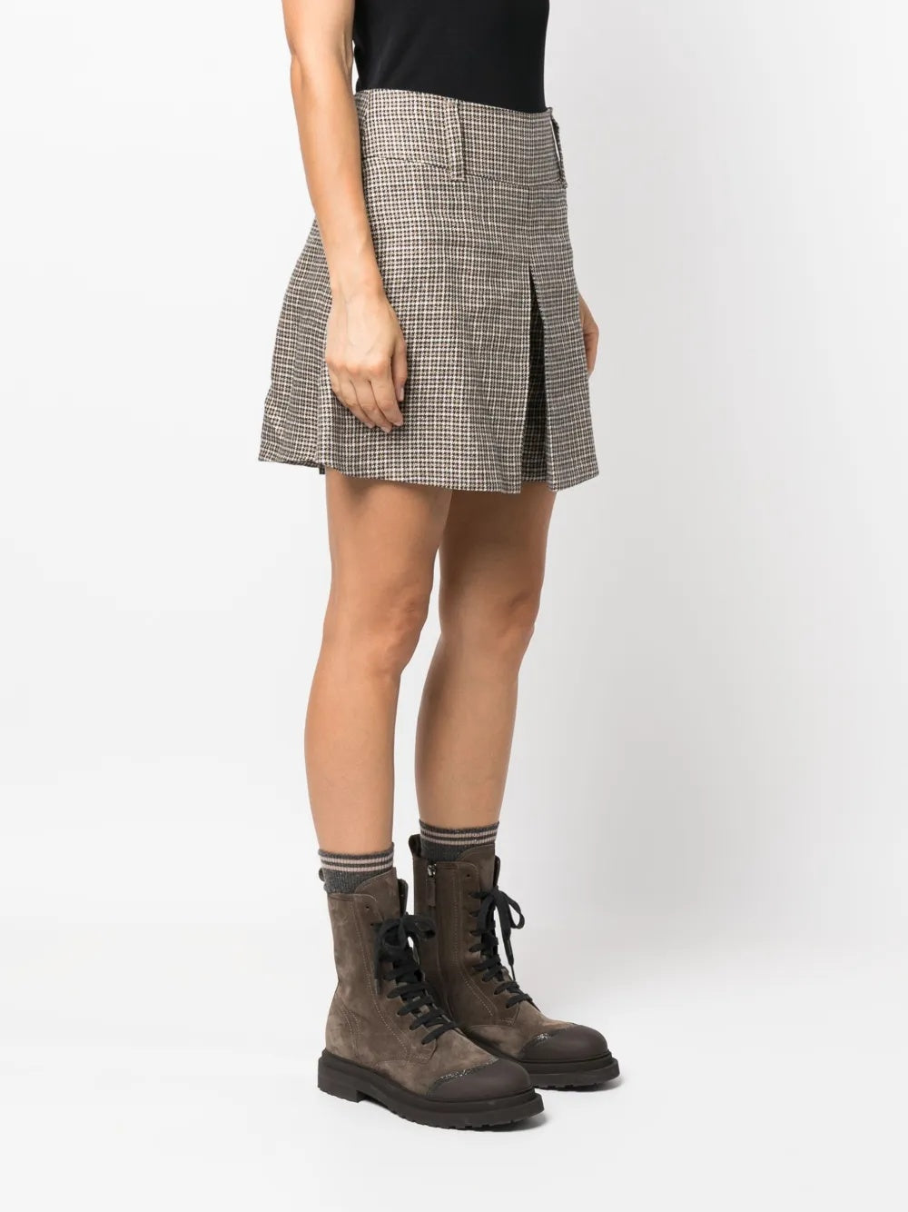 BRUNELLO CUCINELLI WOMEN'S HOUNDSTOOTH PLEATED TAILORED SHORTS