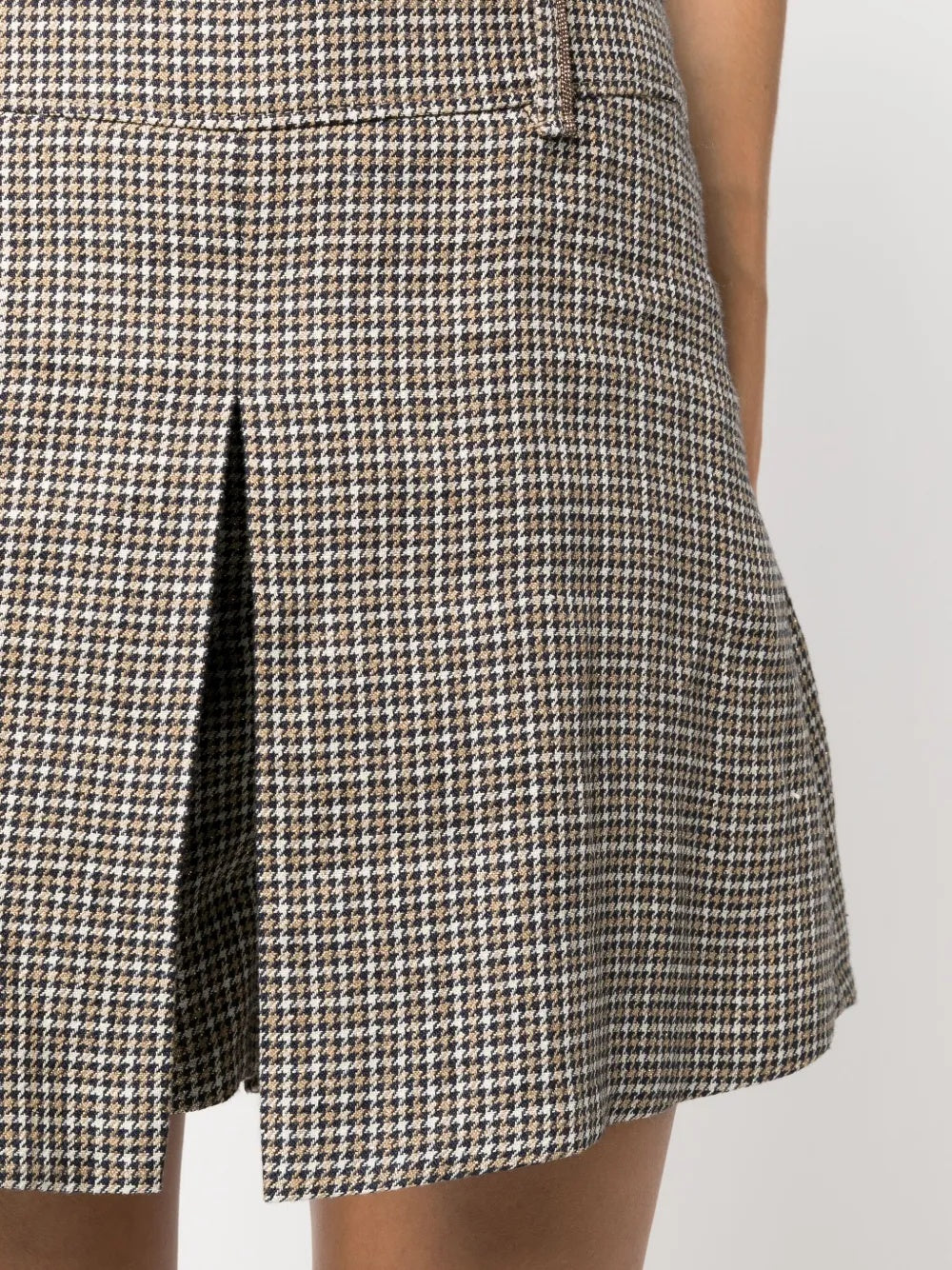BRUNELLO CUCINELLI WOMEN'S HOUNDSTOOTH PLEATED TAILORED SHORTS