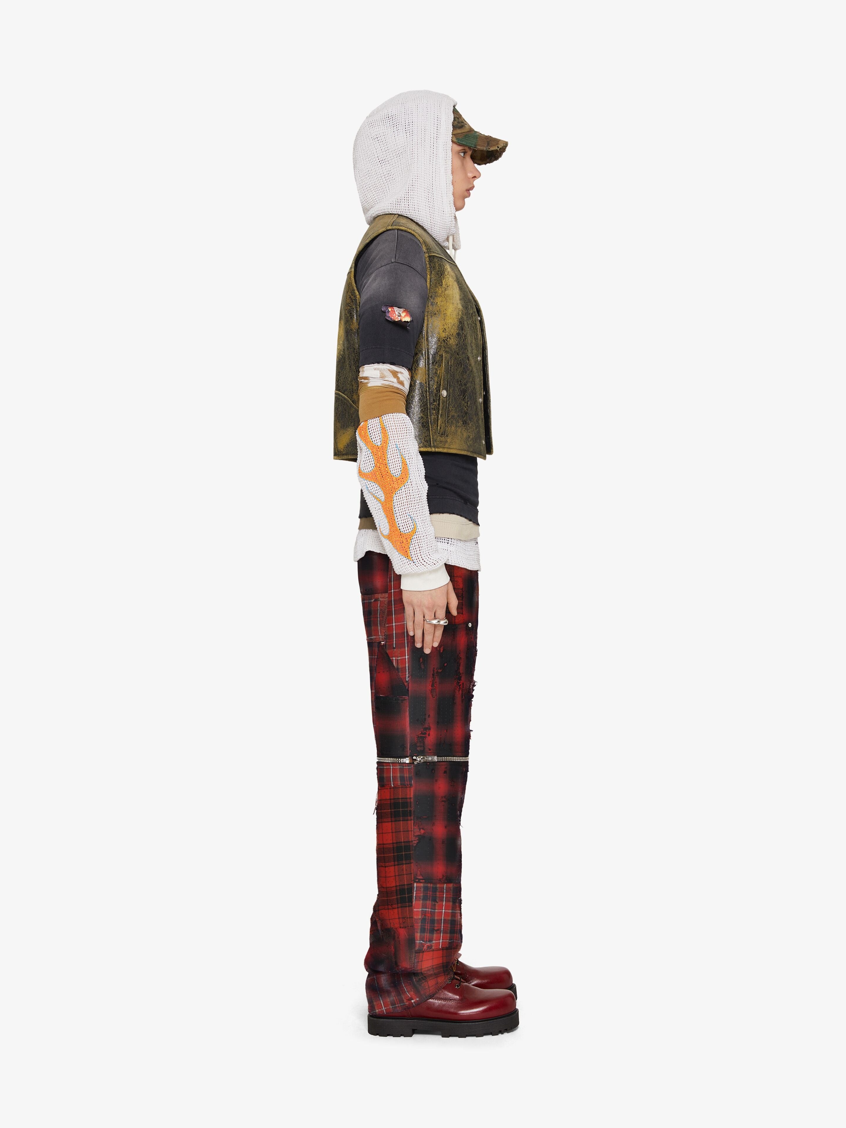 GIVENCHY MEN'S RED BLACK PLAID ZIP-OFF TROUSERS