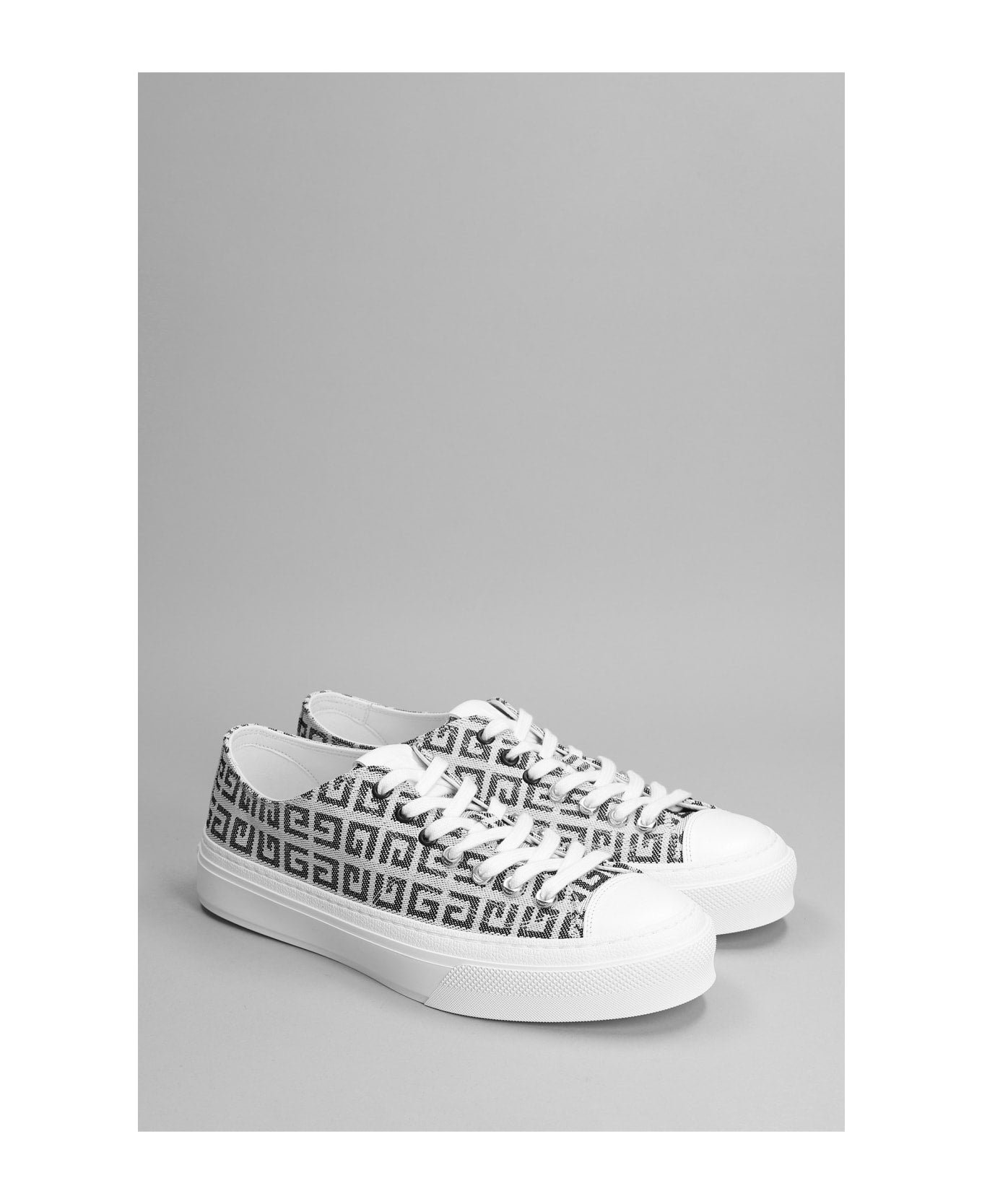 GIVENCHY MEN'S CITY LOW SNEAKERS NWT