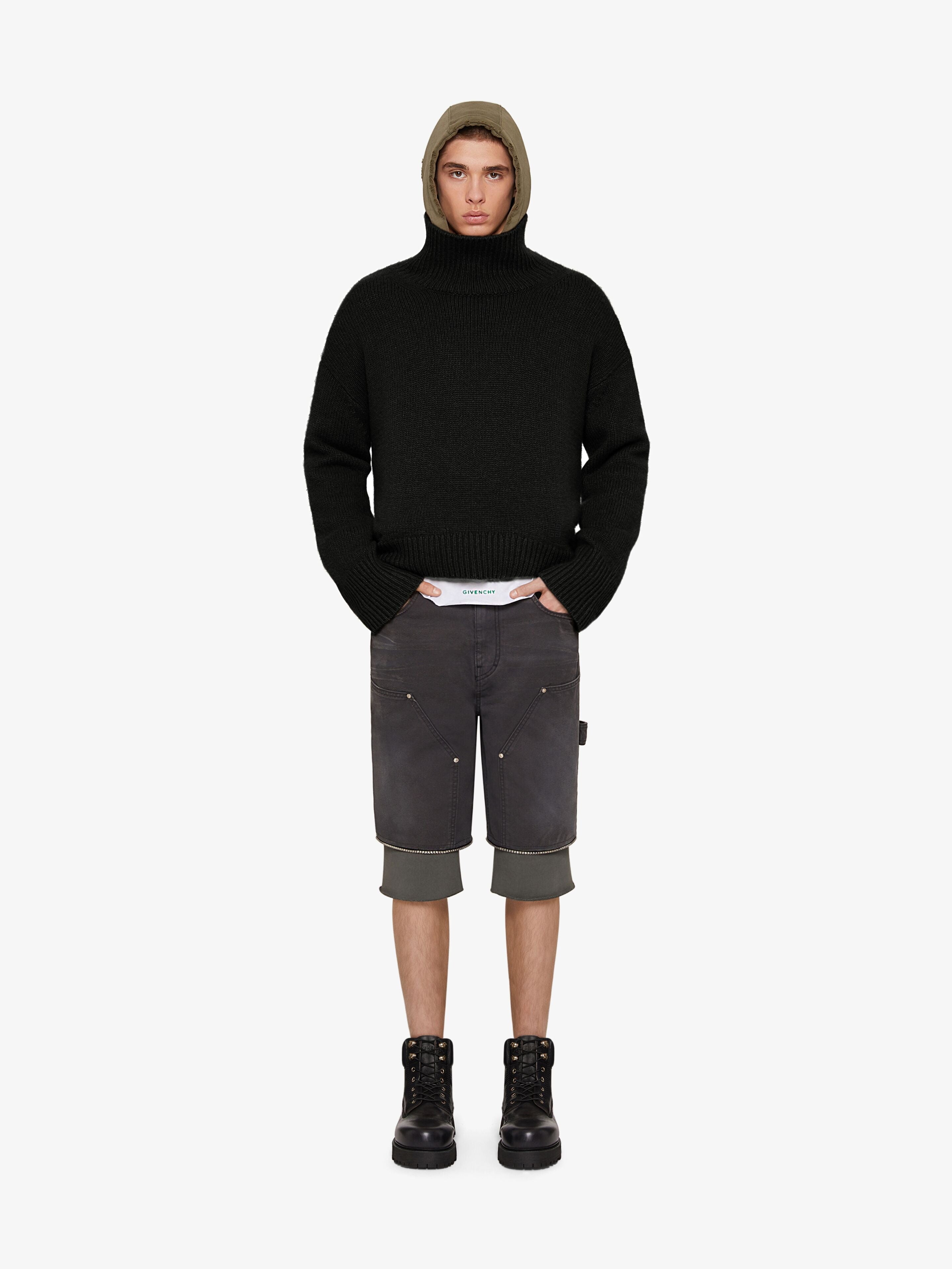 GIVENCHY MEN'S BLACK OVERSIZED TURTLENECK SWEATER