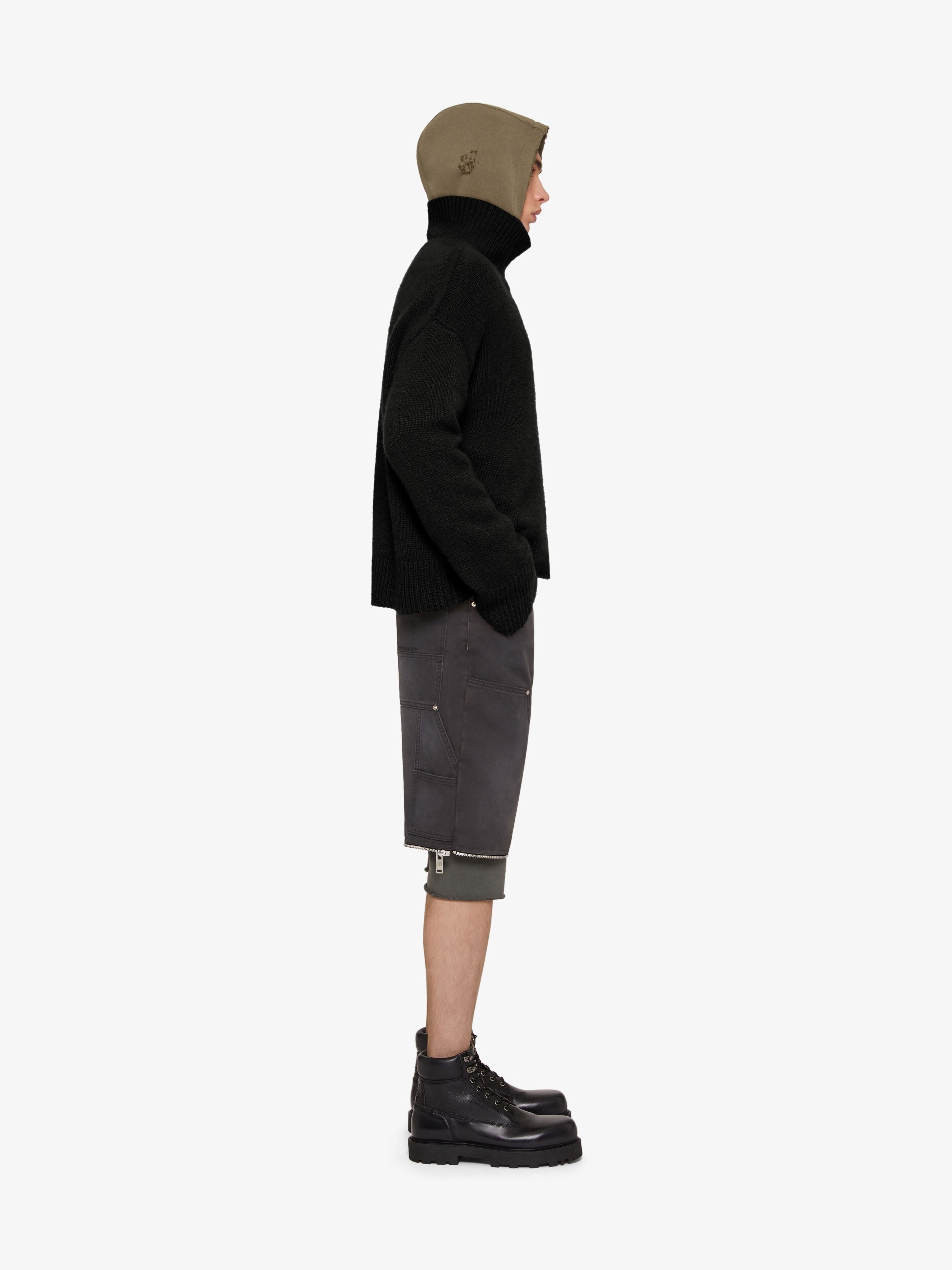 GIVENCHY MEN'S BLACK OVERSIZED TURTLENECK SWEATER
