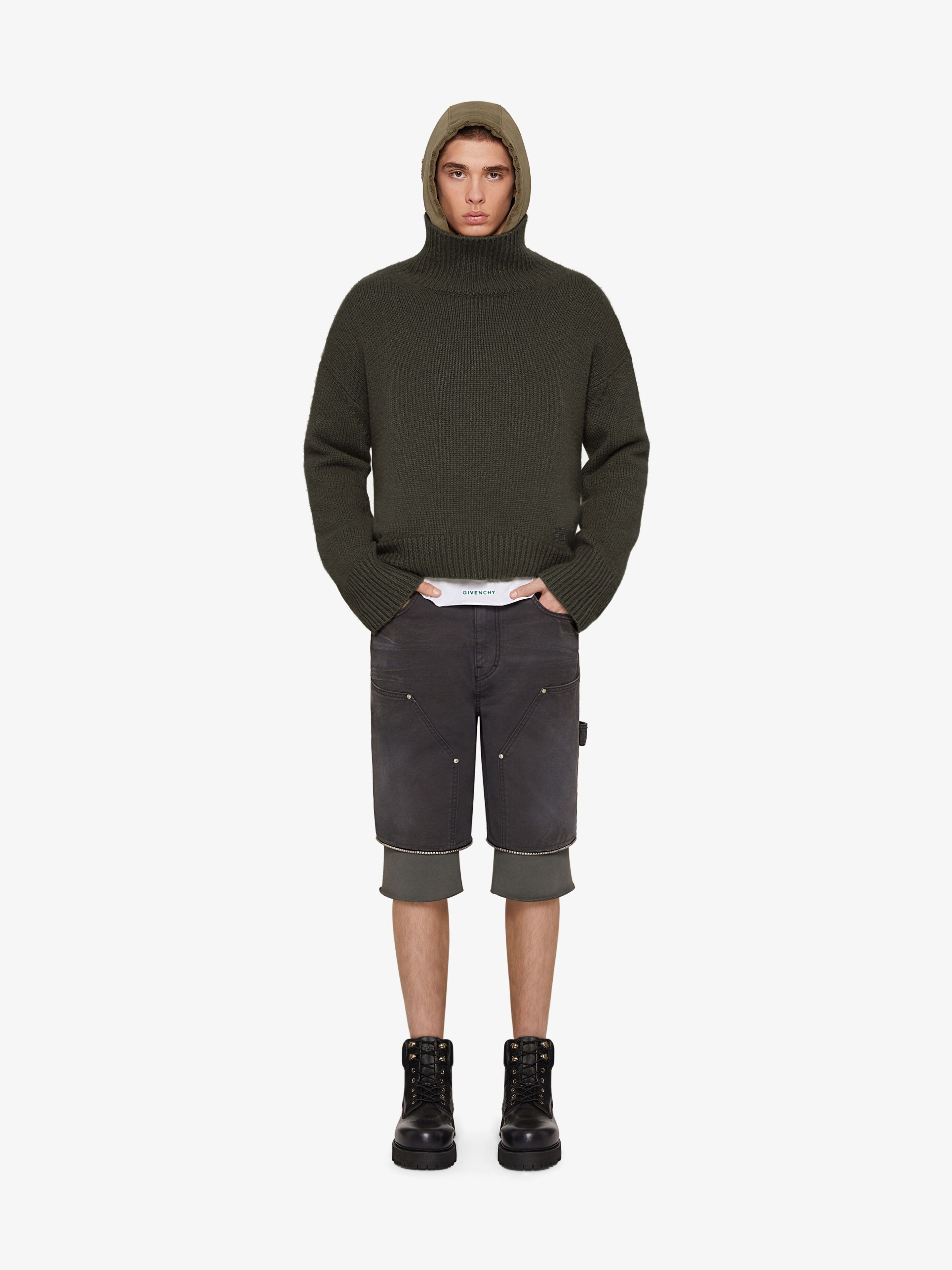 GIVENCHY MEN'S MILITARY GREEN OVERSIZED TURTLENECK SWEATER