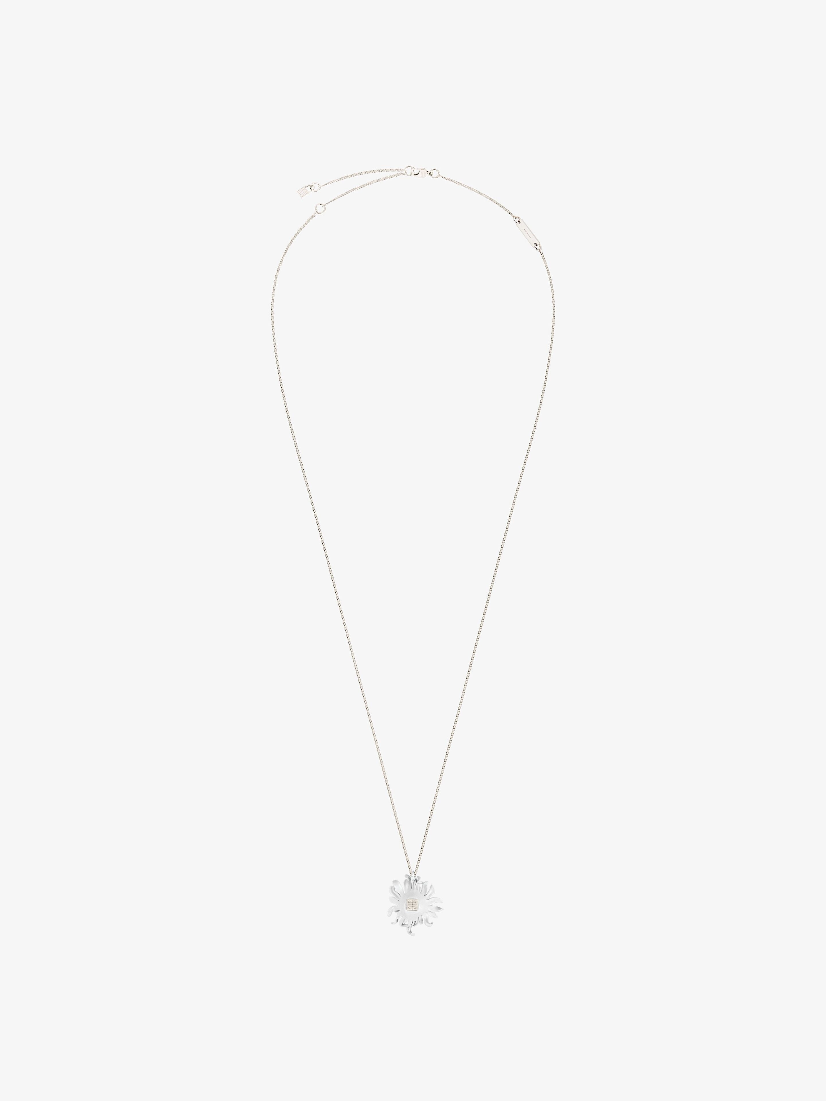 GIVENCHY WOMEN'S DAISY PENDANT NECKLACE NWT