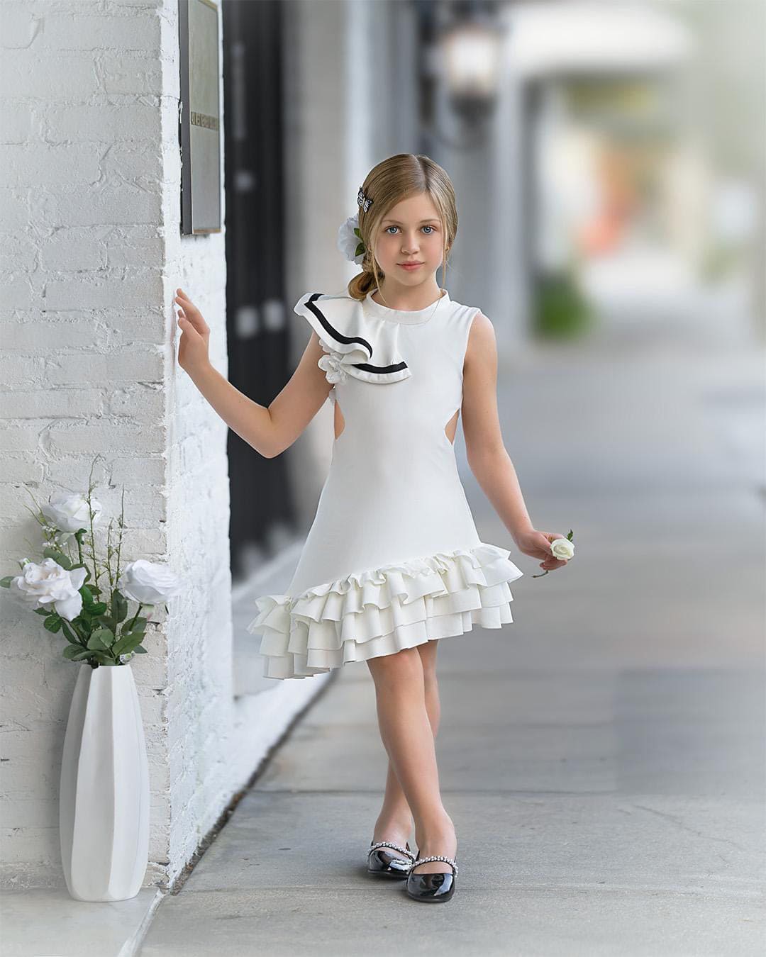 Alex White Ruffle Dress with Black Contrast Line - Petite Maison Kids