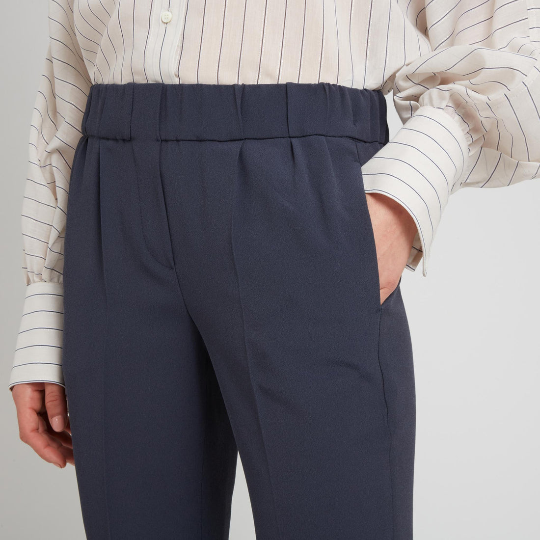 BRUNELLO CUCINELLI WOMEN'S NAVY SILK TAILORED TROUSERS