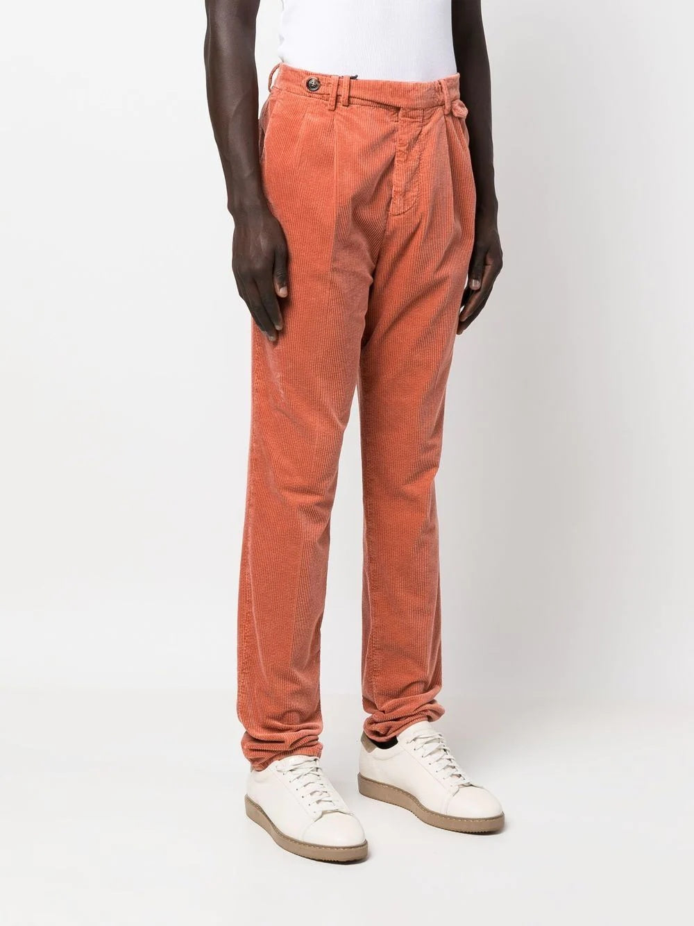 BRUNELLO CUCINELLI MEN'S ORANGE CORDUROY PLEATED TROUSERS