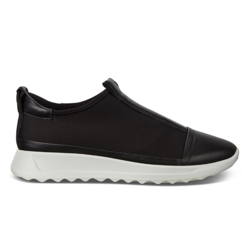 ECCO FLEXURE RUNNER WOMEN’S SNEAKER