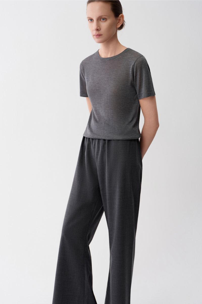 Max Simple Ultra-Soft Crewneck Silk Top Charcoal MSJY265084C