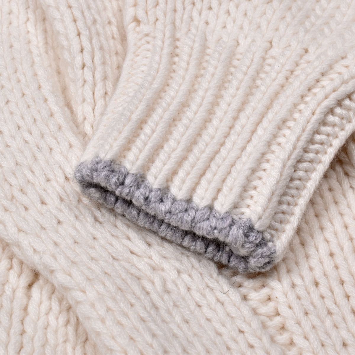 BRUNELLO CUCINELLI MEN'S CREAM CASHMERE CABLE SWEATER