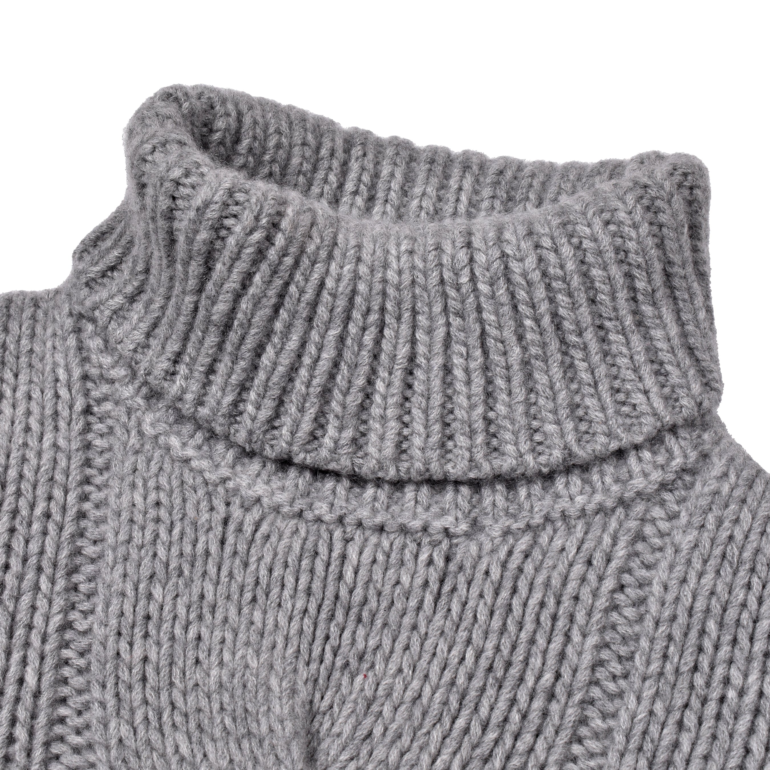 BRUNELLO CUCINELLI MEN'S LIGHT GREY CASHMERE CABLE KNIT TURTLENECK