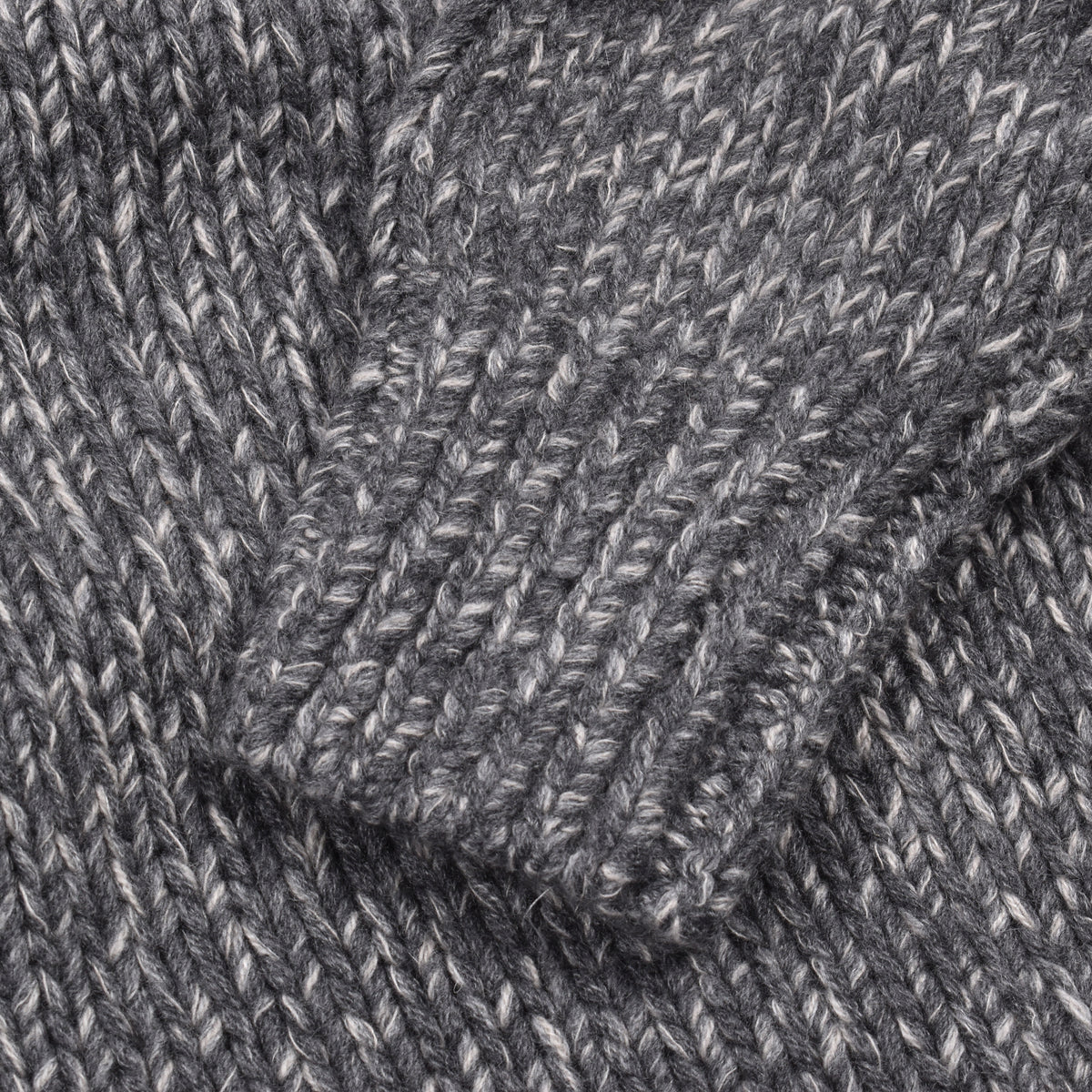 BRUNELLO CUCINELLI MEN'S GRAY CASHMERE CABLE SWEATER
