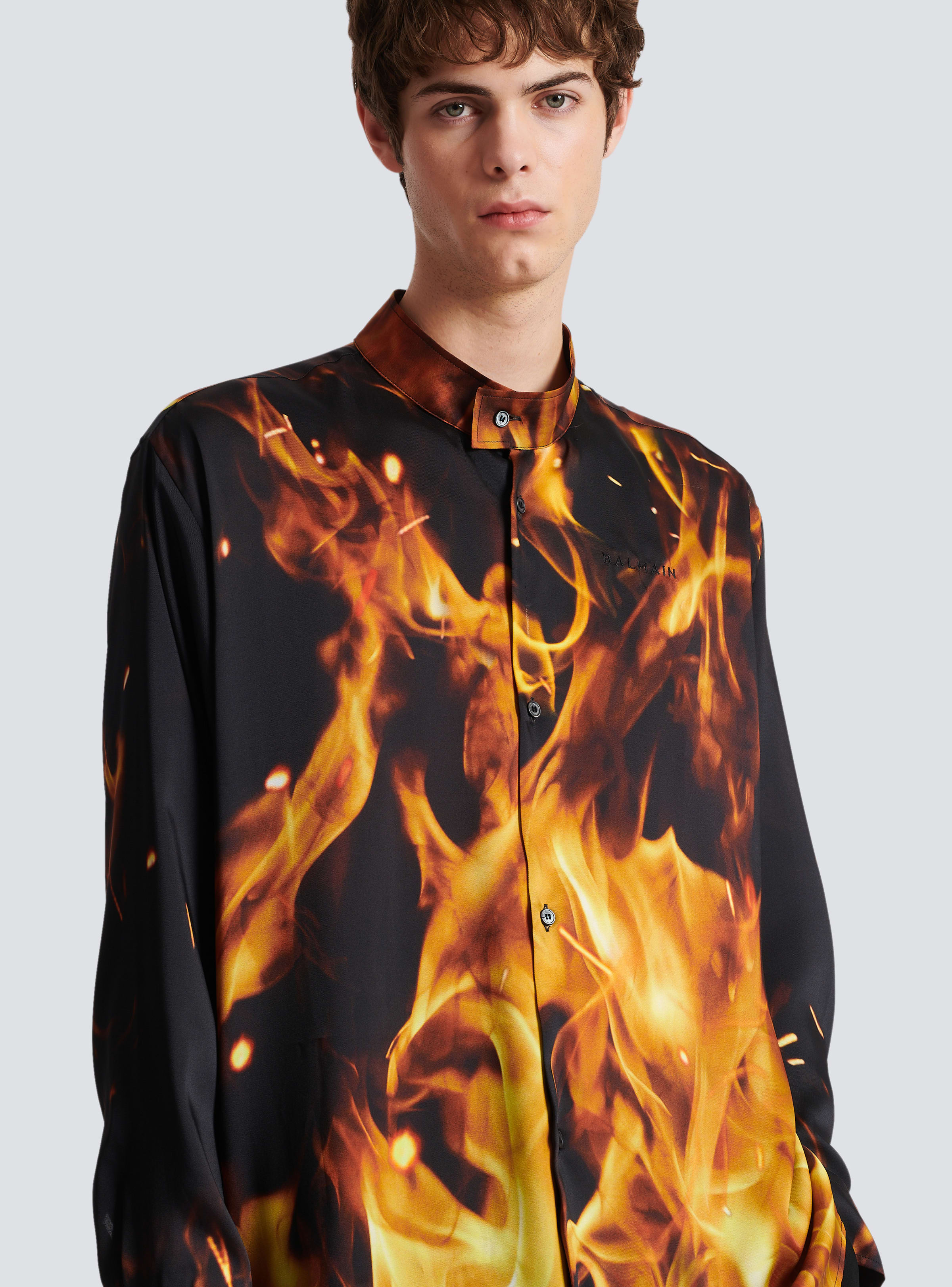BALMAIN MEN'S BLACK YELLOW FIRE PRINT COLLARLESS SHIRT