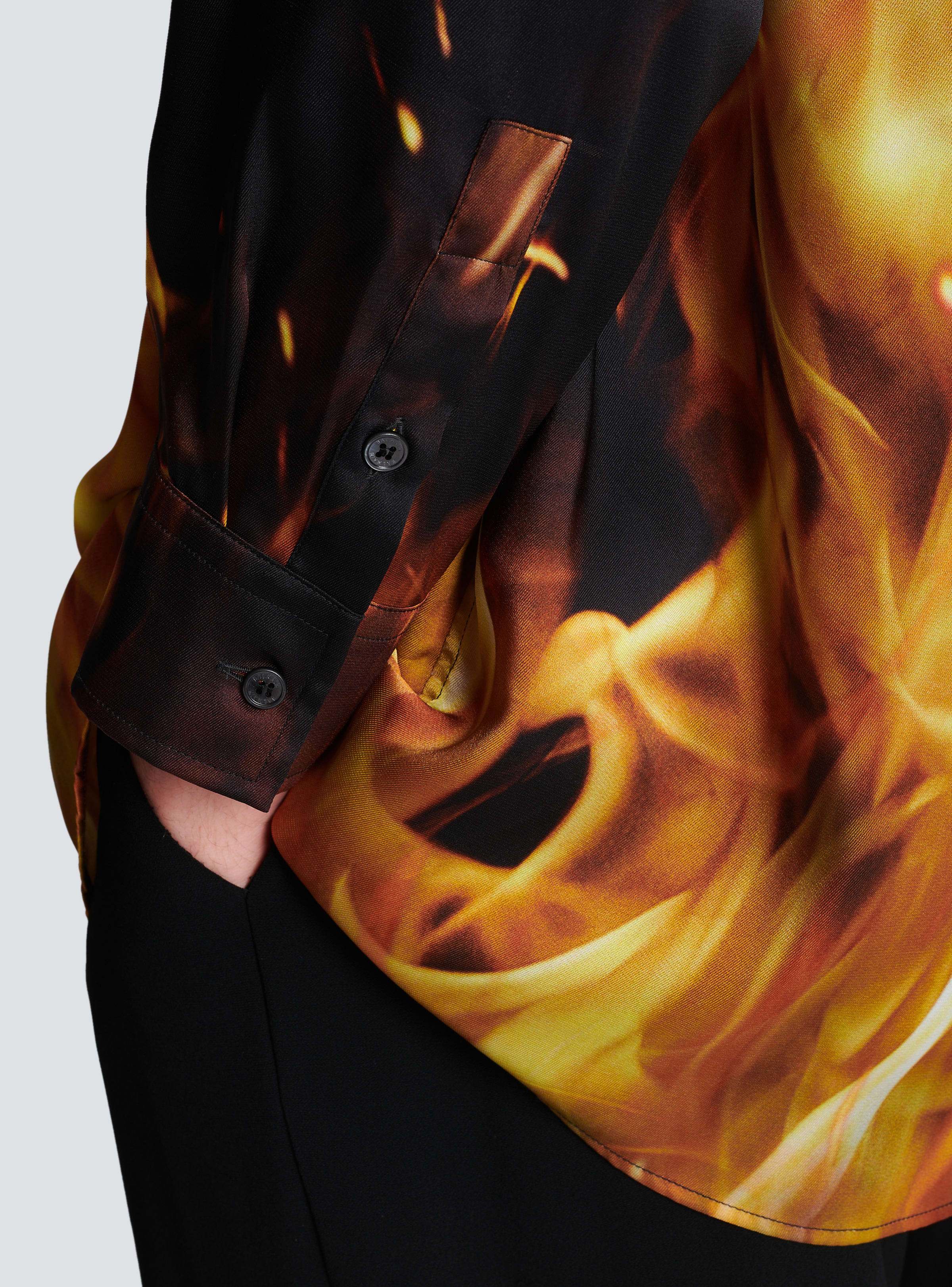 BALMAIN MEN'S BLACK YELLOW FIRE PRINT COLLARLESS SHIRT