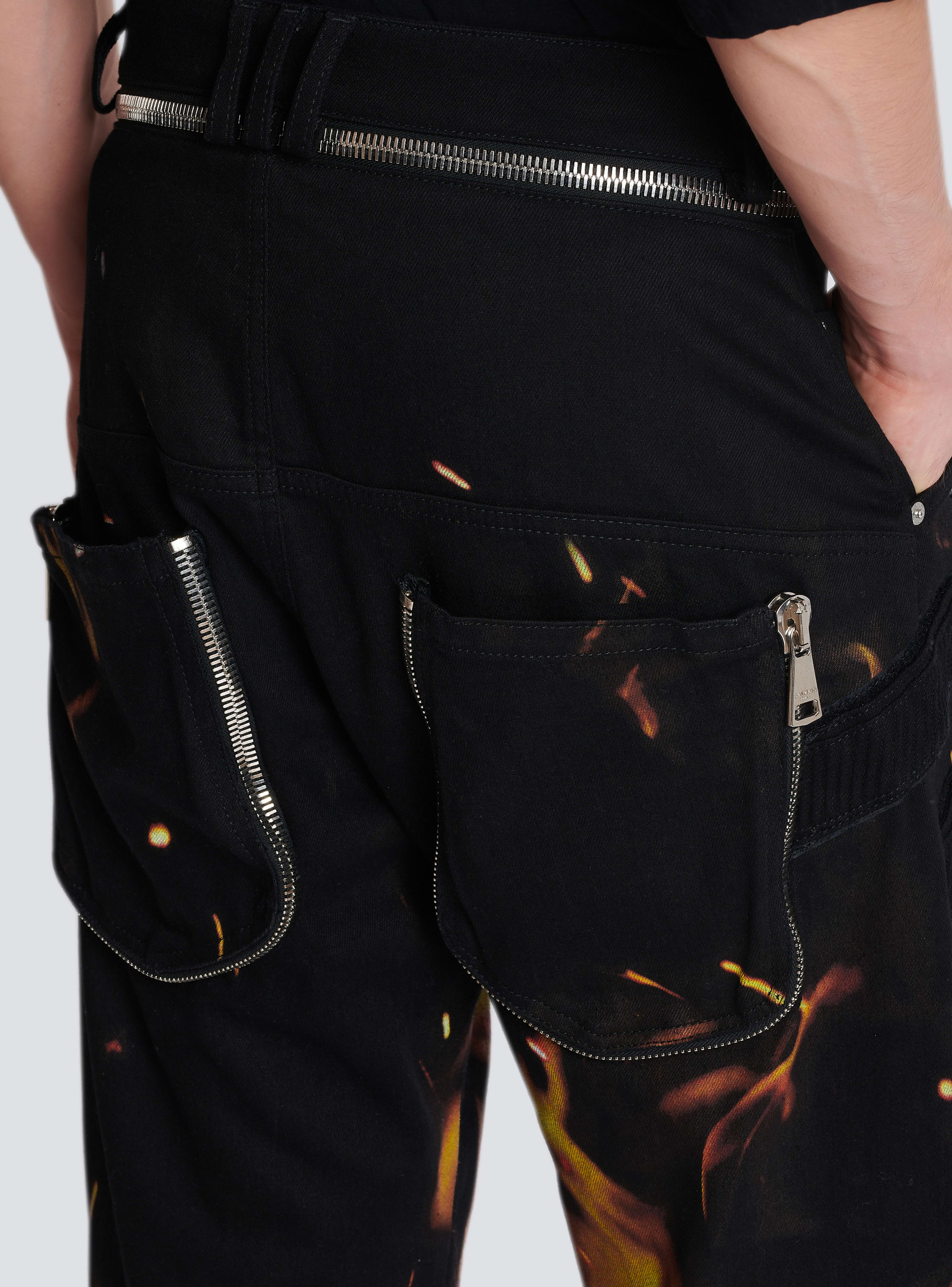 BALMAIN MEN'S KNEEPATCH FIRE PRINTED LOOSE DENIM PANTS NWT