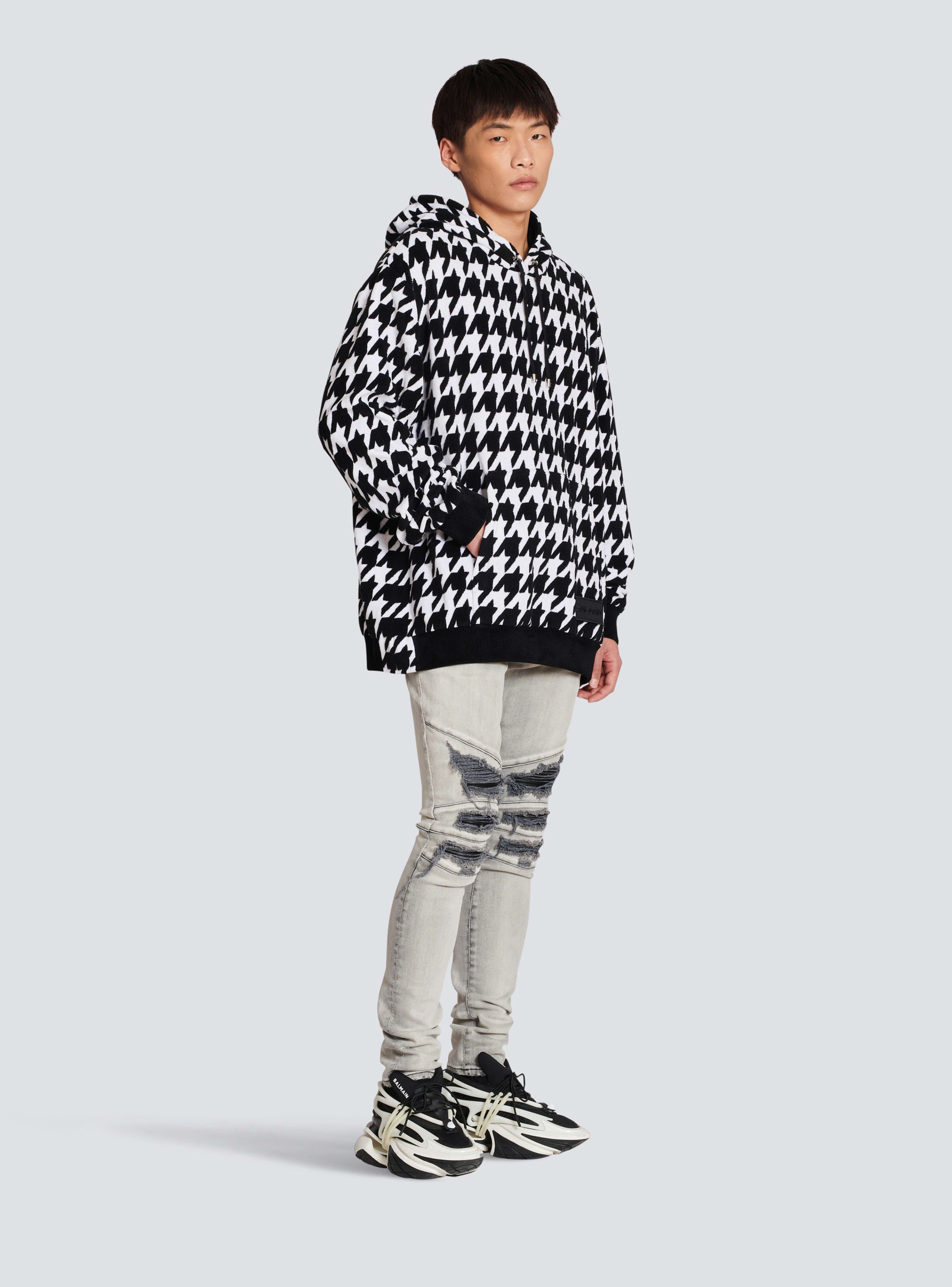 BALMAIN MEN'S BLACK AND WHITE HOUNDSTOOTH OVERSIZED HOODIE