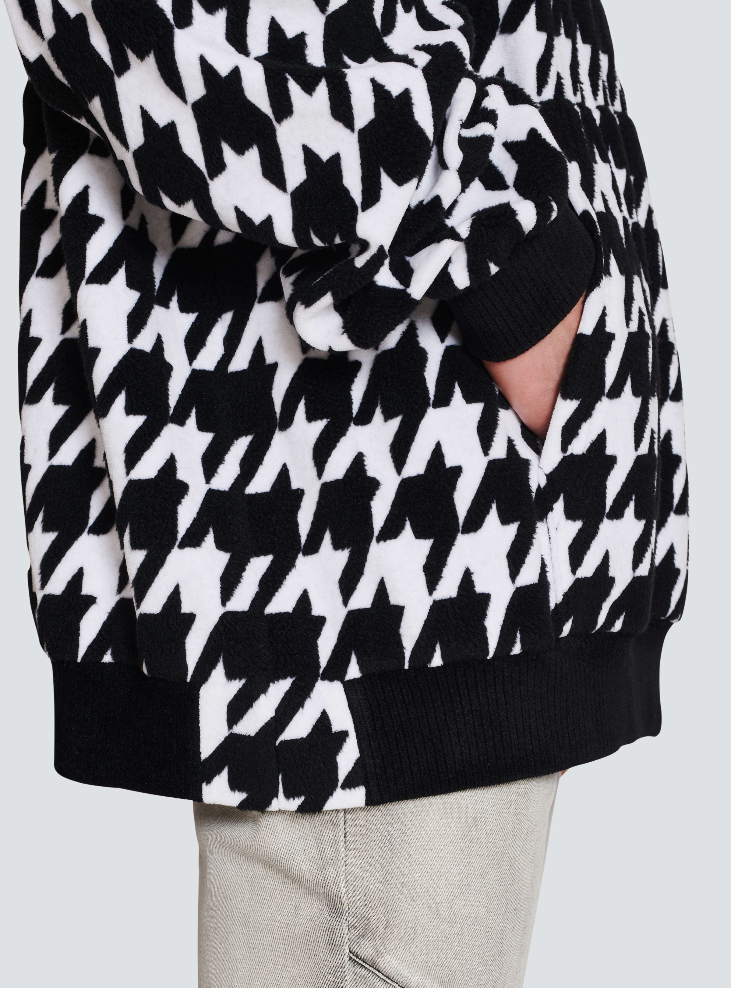 BALMAIN MEN'S BLACK AND WHITE HOUNDSTOOTH OVERSIZED HOODIE