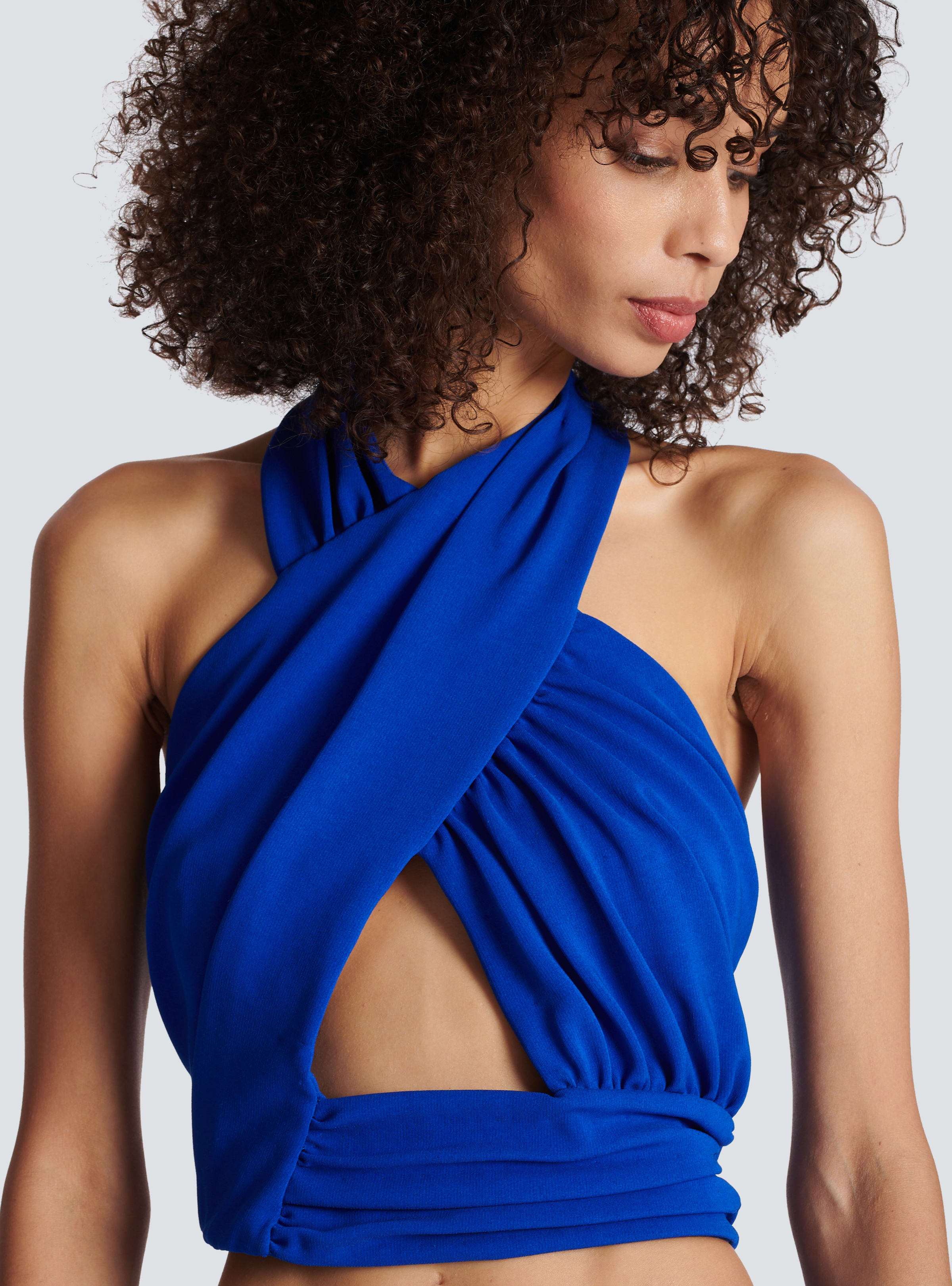 BALMAIN WOMEN'S ELECTRIC BLUE DRAPED HALTERNECK CROPPED TOP