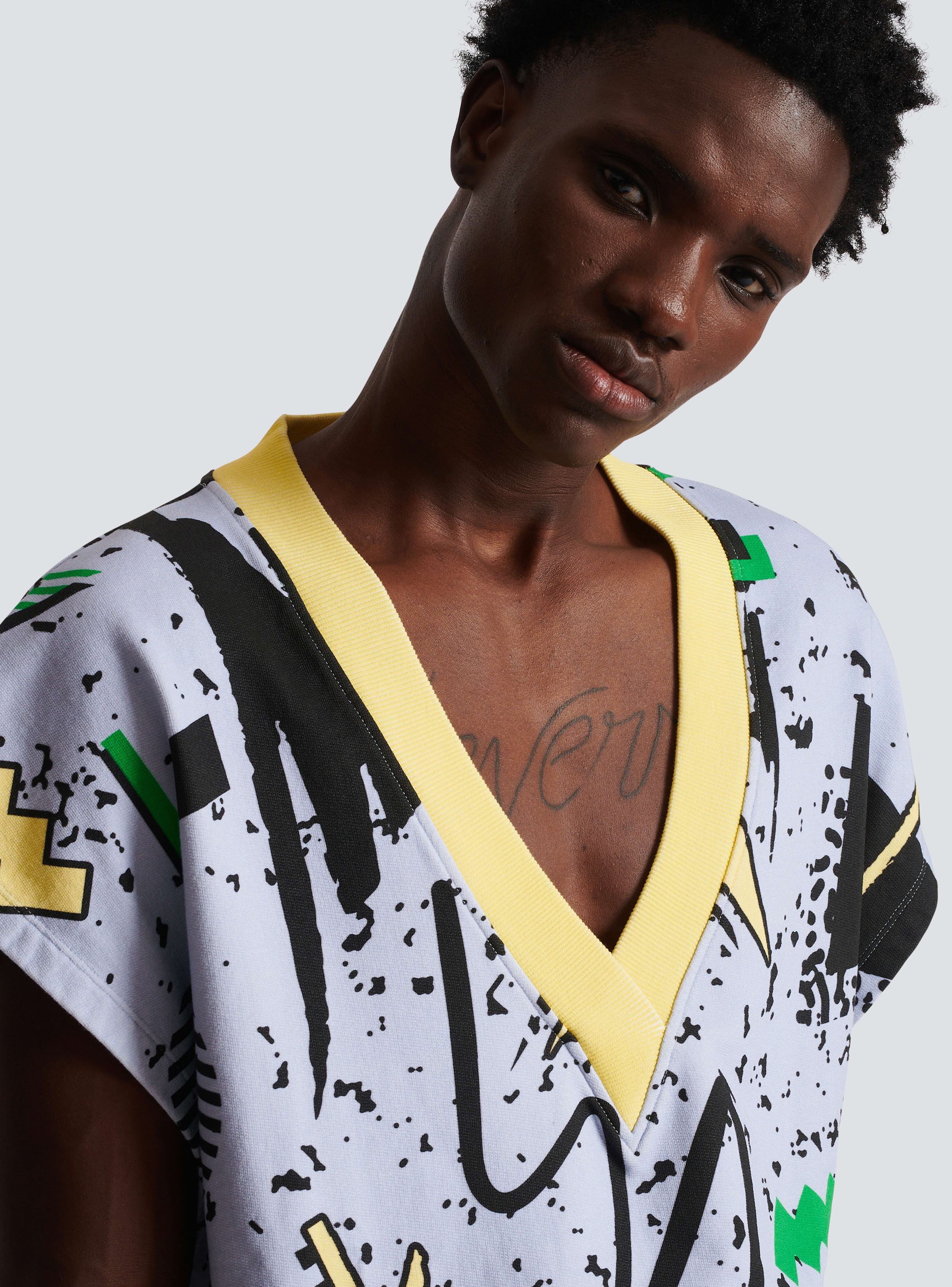 BALMAIN MEN'S MULTICOLOR OVERSIZED PRINTED JUMPER