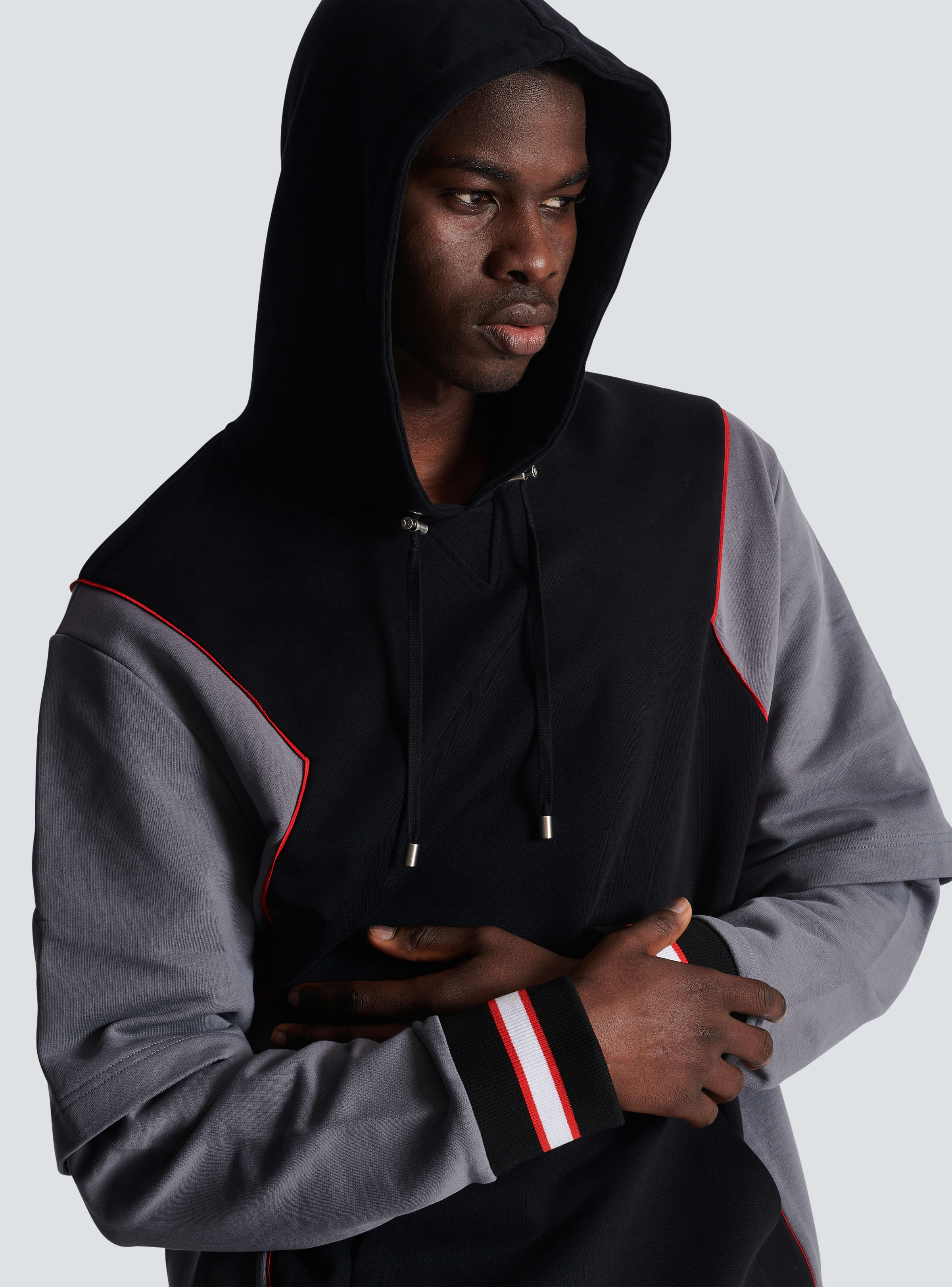 BALMAIN MEN'S BLACK GREY OVERSIZED HOODIE WITH STRIPES