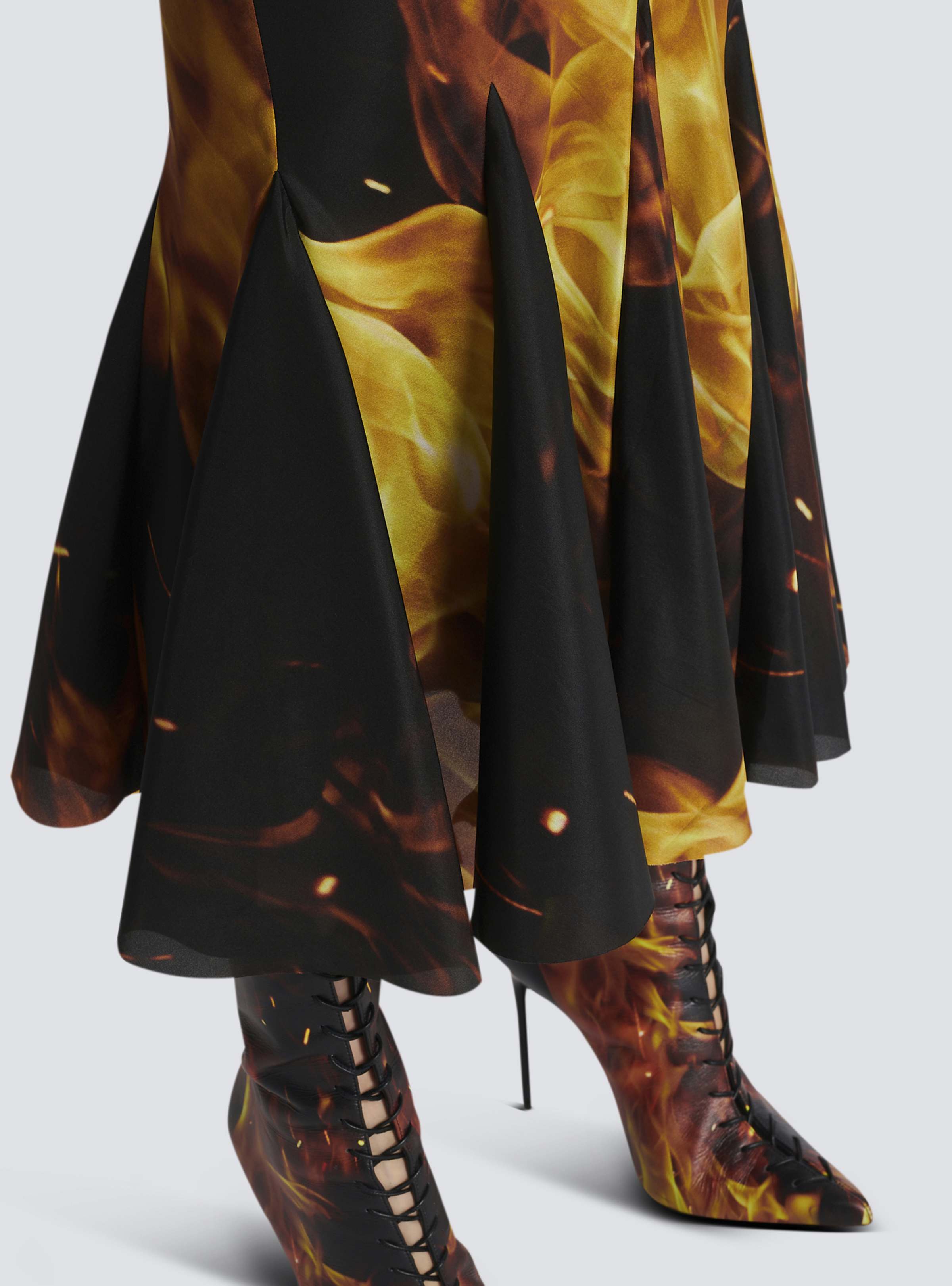 BALMAIN WOMEN'S BLACK YELLOW DRAPED FIRE PRINT SKIRT
