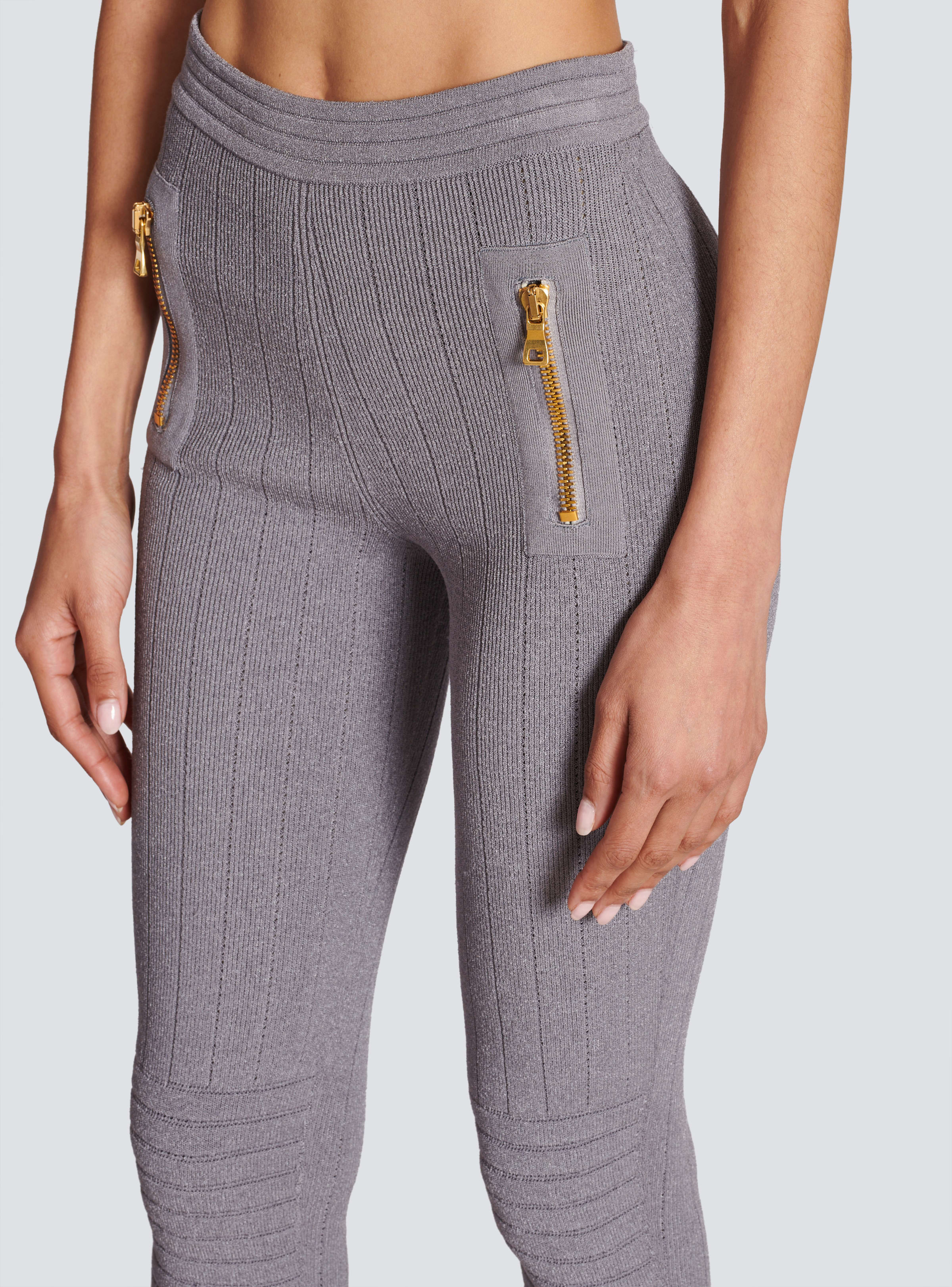 BALMAIN WOMEN'S LIGHT GREY RIBBED KNIT ZIPPED LEGGINGS