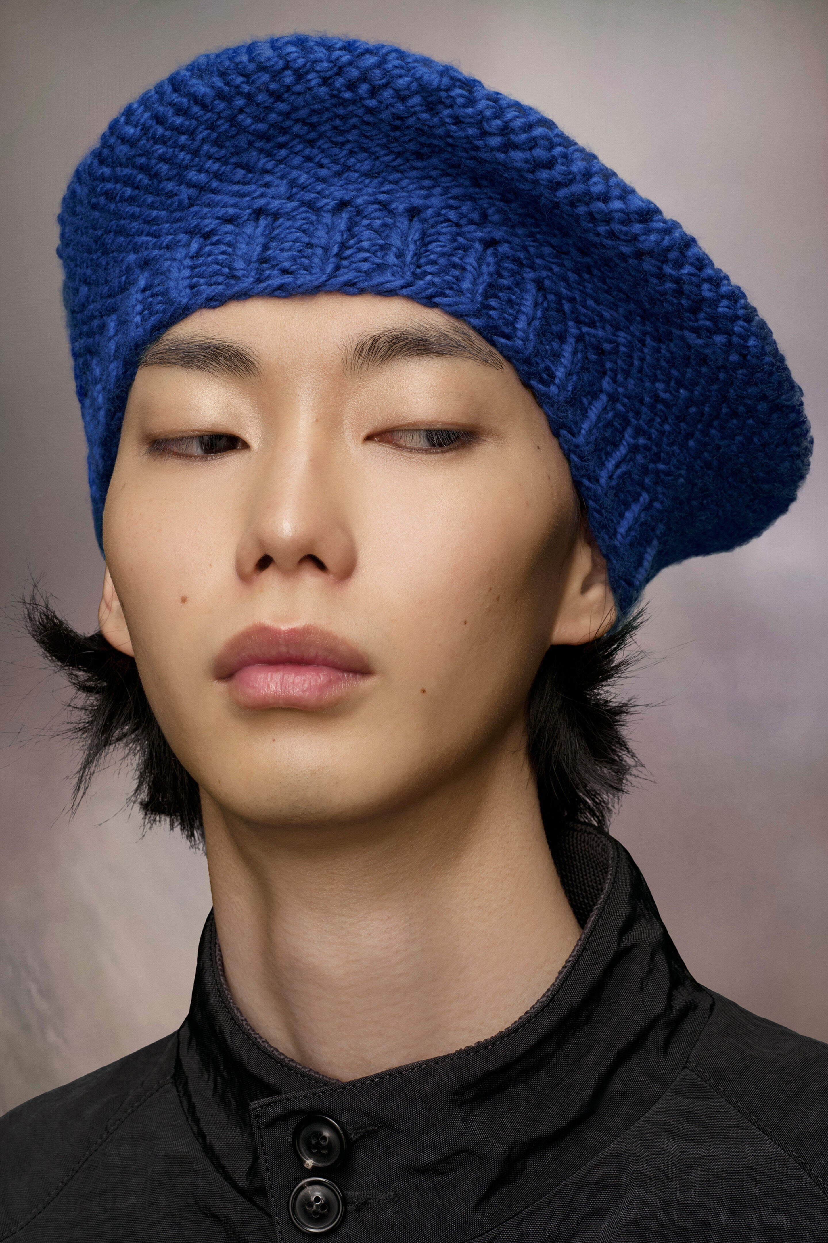 MAISON MARGIELA MEN'S BLUE KNITTED BERET