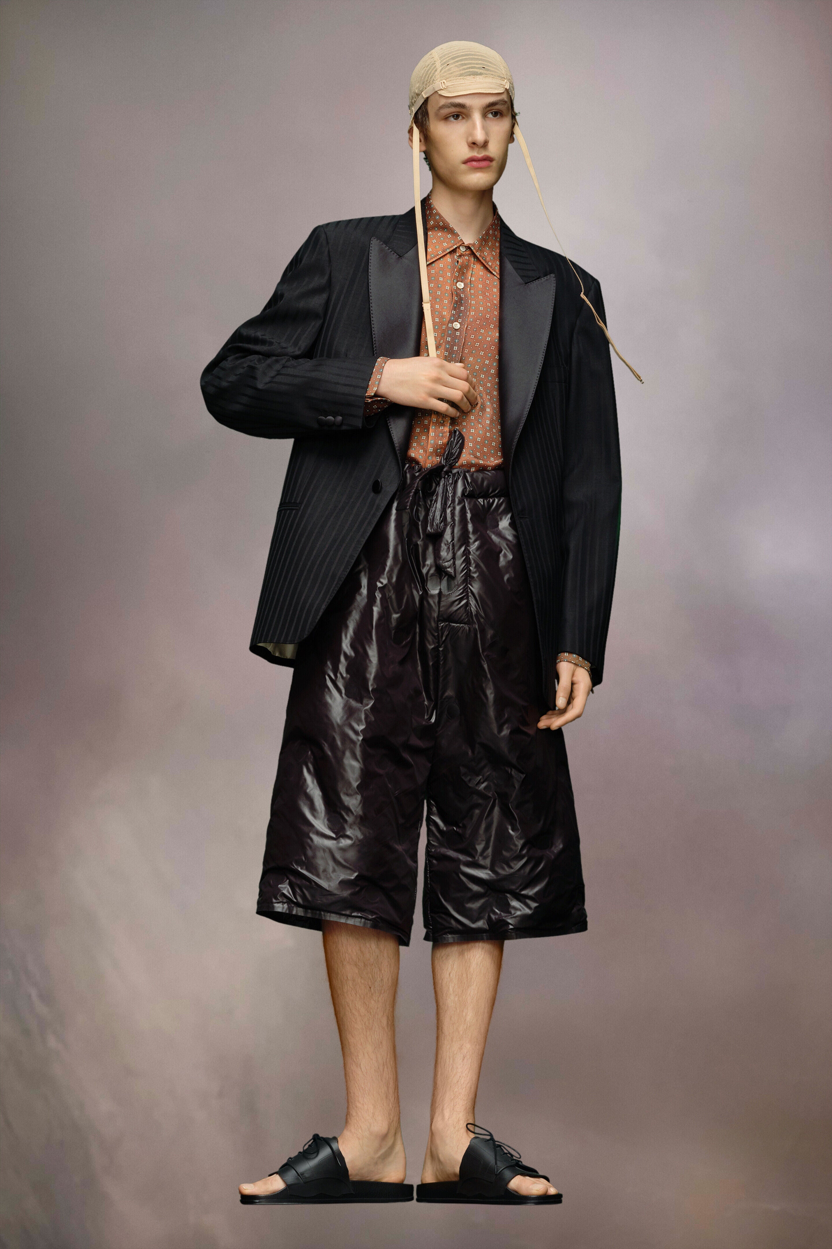 MAISON MARGIELA WOMEN'S BLACK PINSTRIPE TAILORED BLAZER