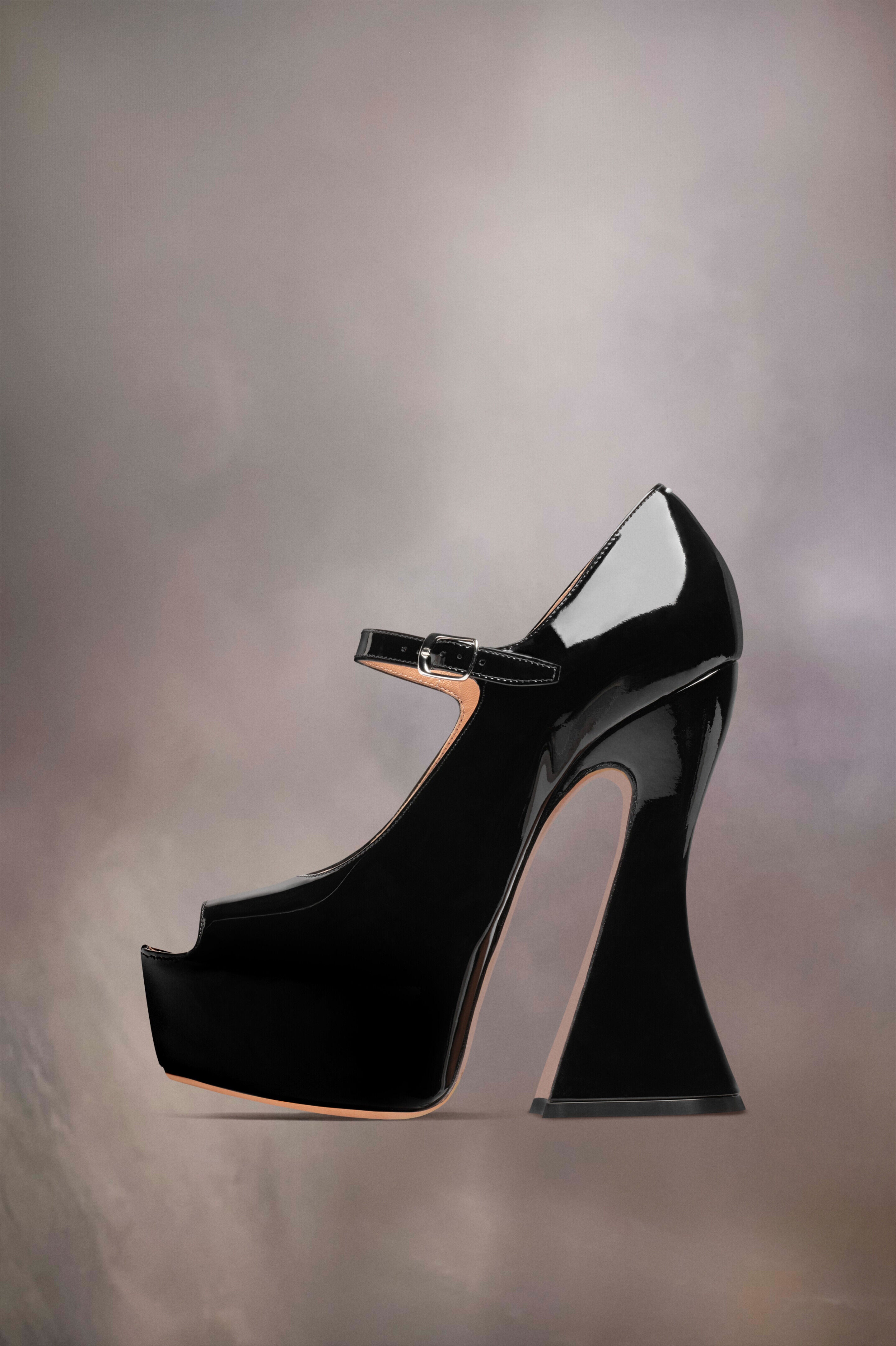 MAISON MARGIELA WOMEN'S SHOE NWT