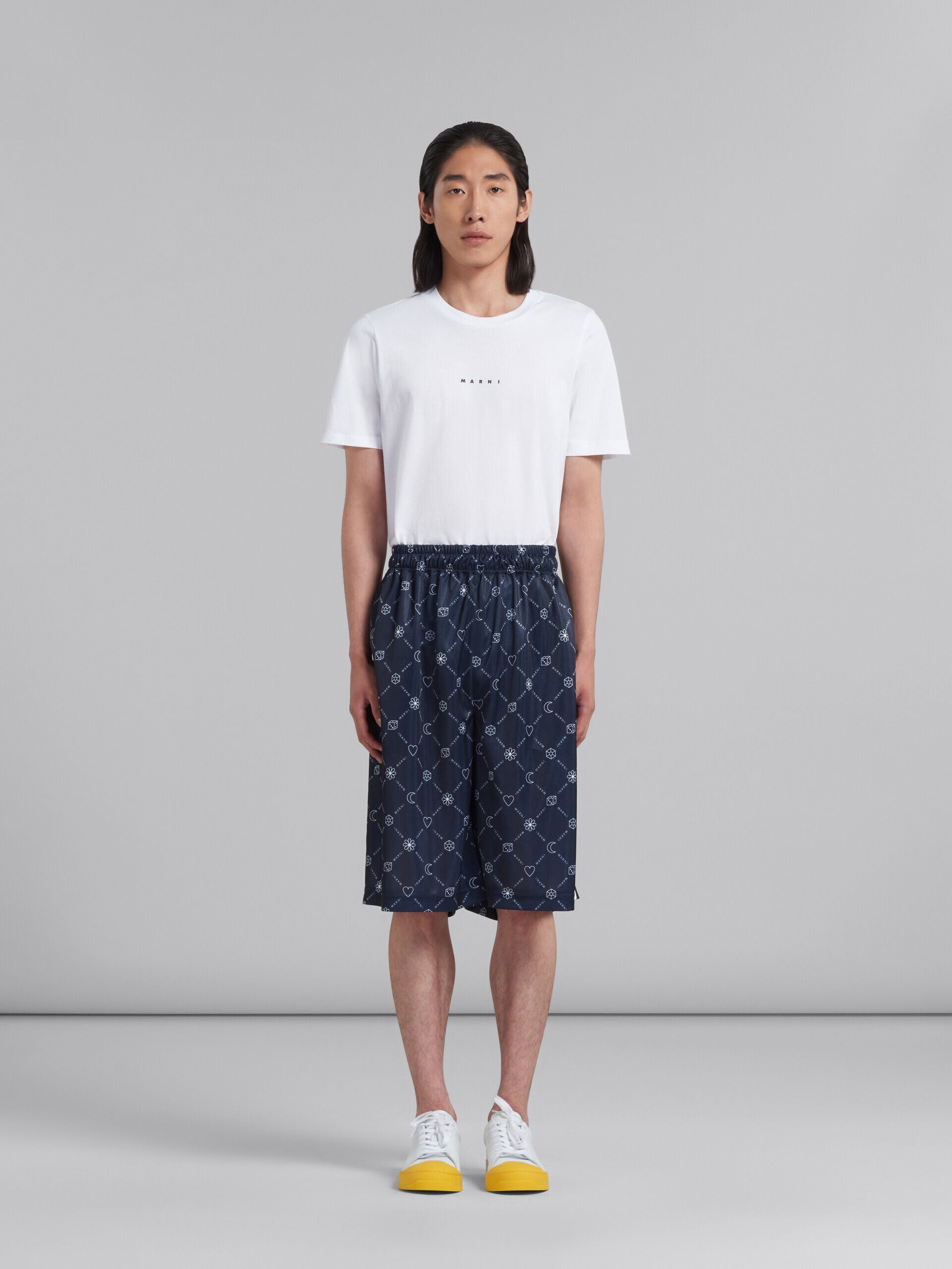 MARNI MEN'S NAVY PATTERNED SHORTS WITH TRIM