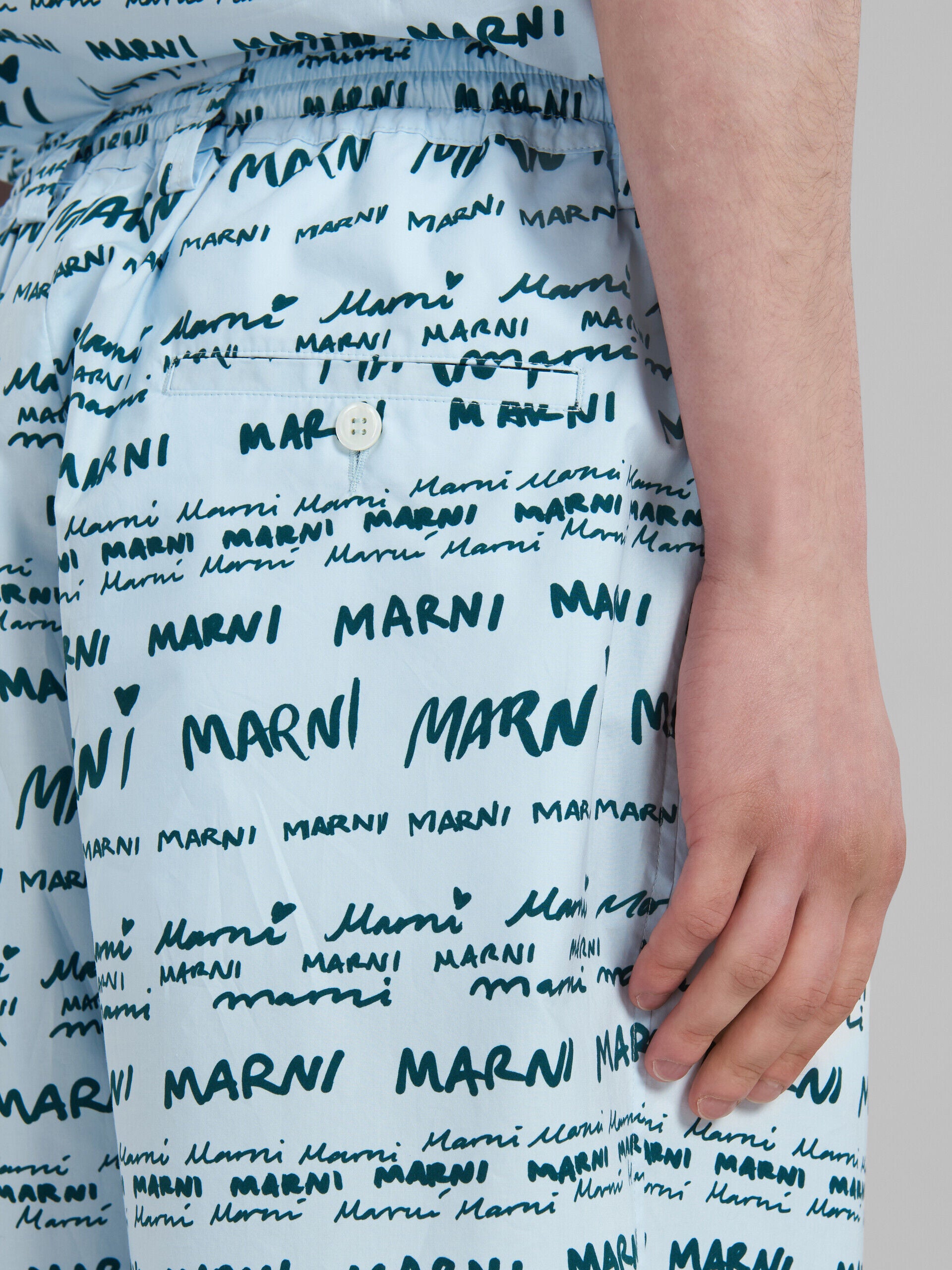 MARNI MEN'S LIGHT BLUE PATTERNED TAILORED SHORTS