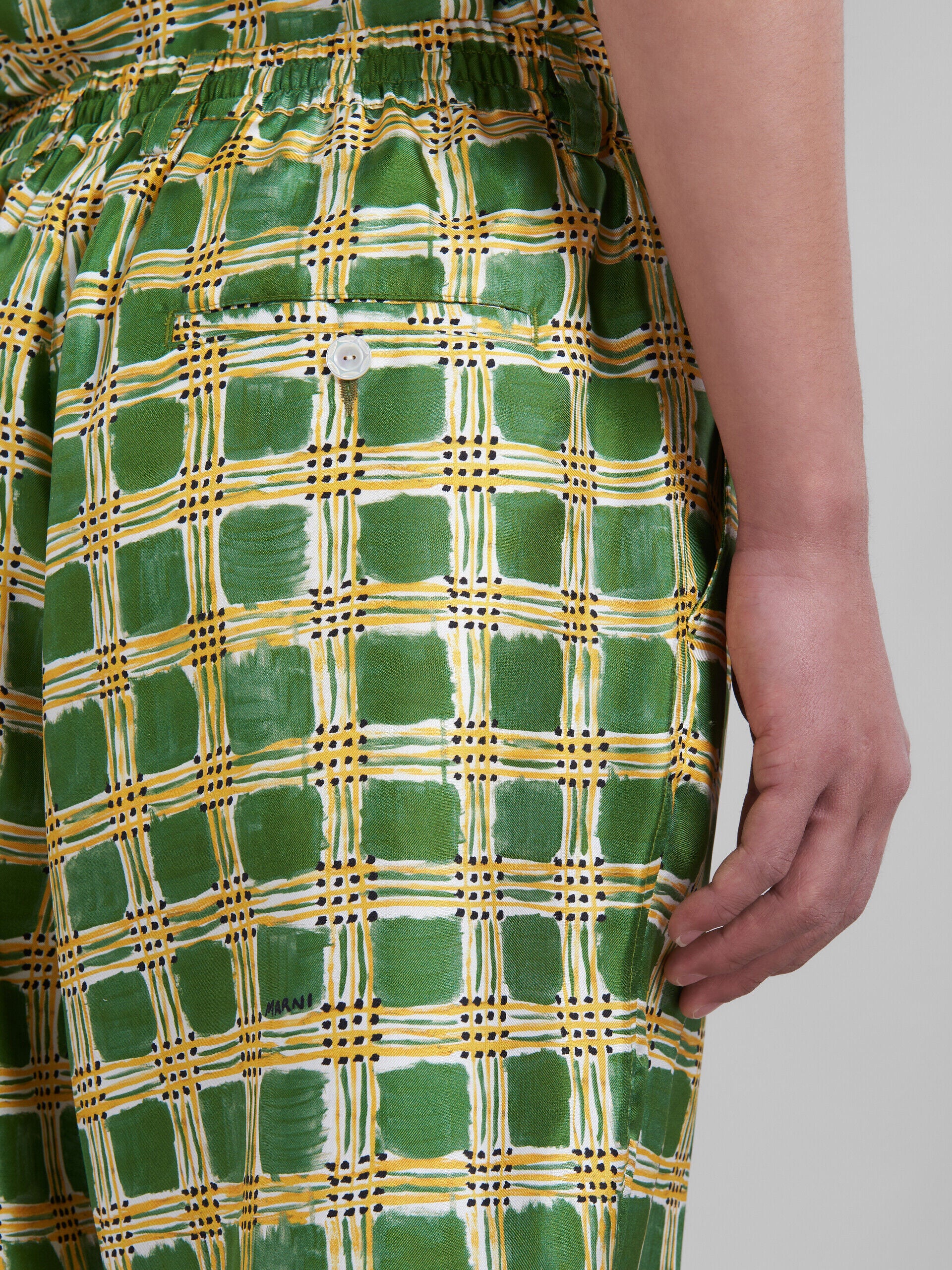 MARNI MEN'S GREEN YELLOW CHECKERED TAILORED SHORTS