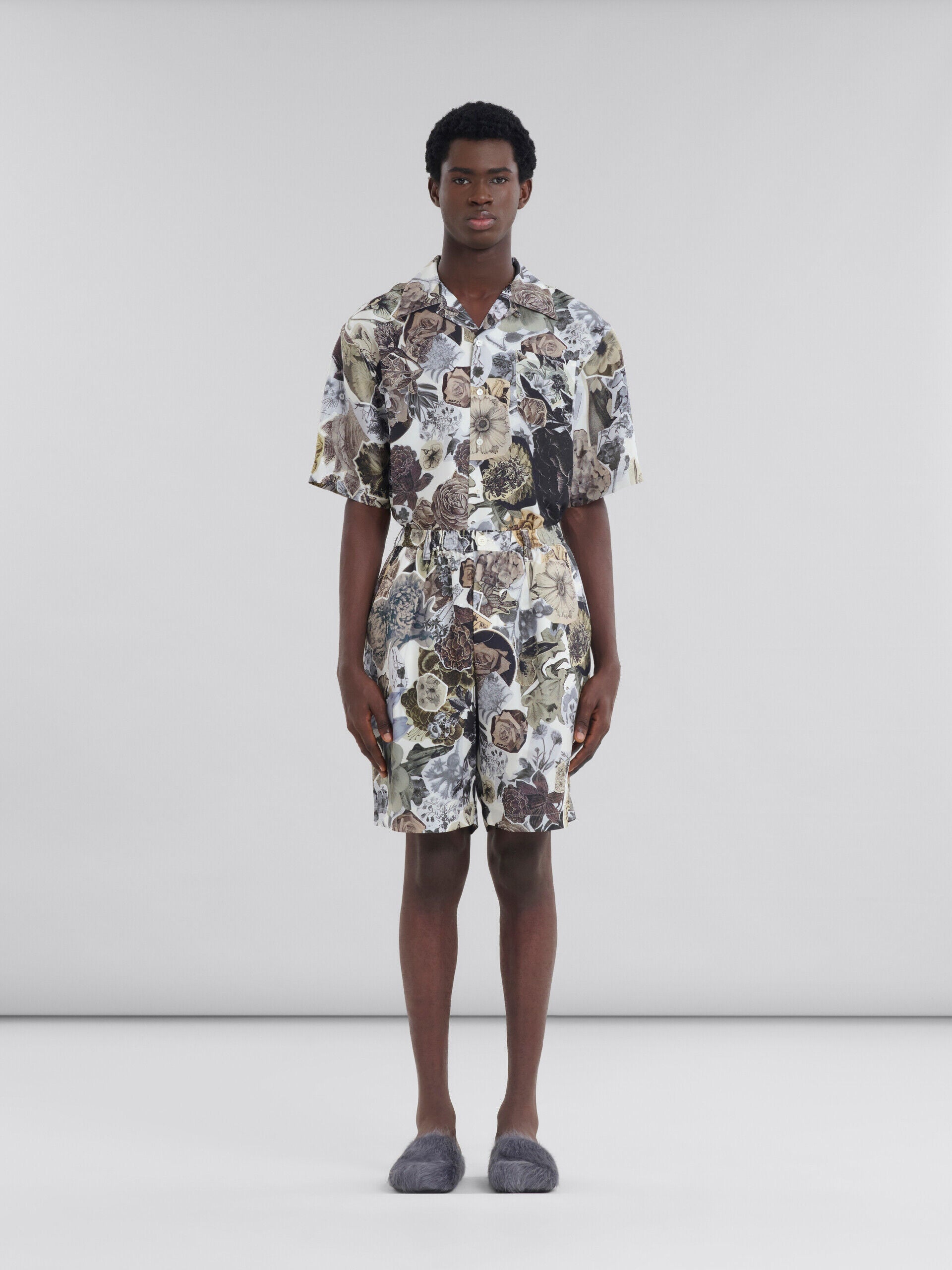 MARNI MEN'S FLORAL PRINT TAILORED SHORTS