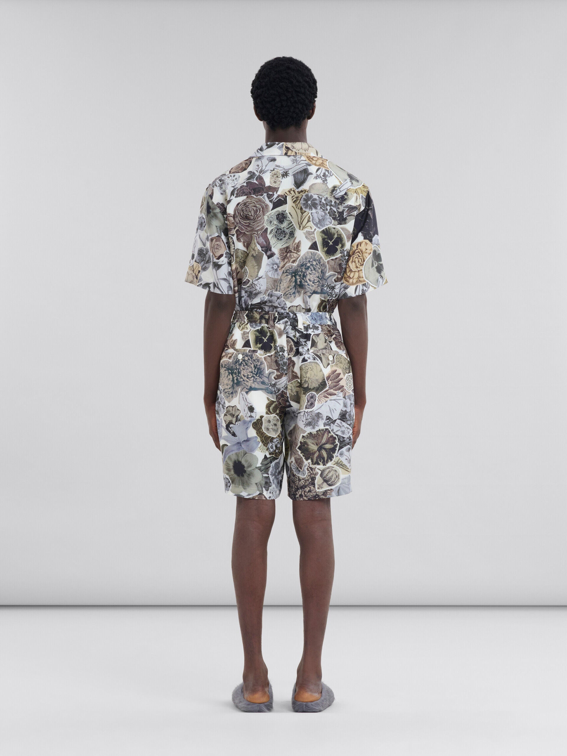 MARNI MEN'S FLORAL PRINT TAILORED SHORTS